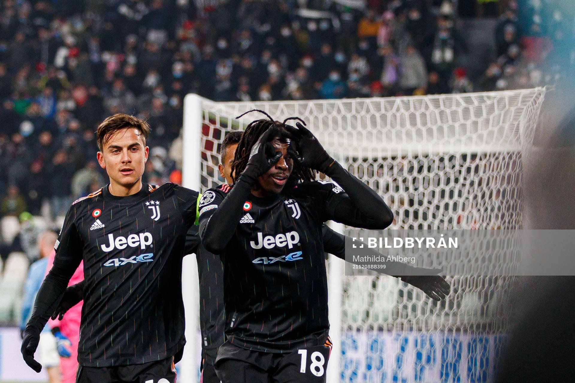 Paulo Dybala and Moise Kean of Juventus celebrate the 1-0