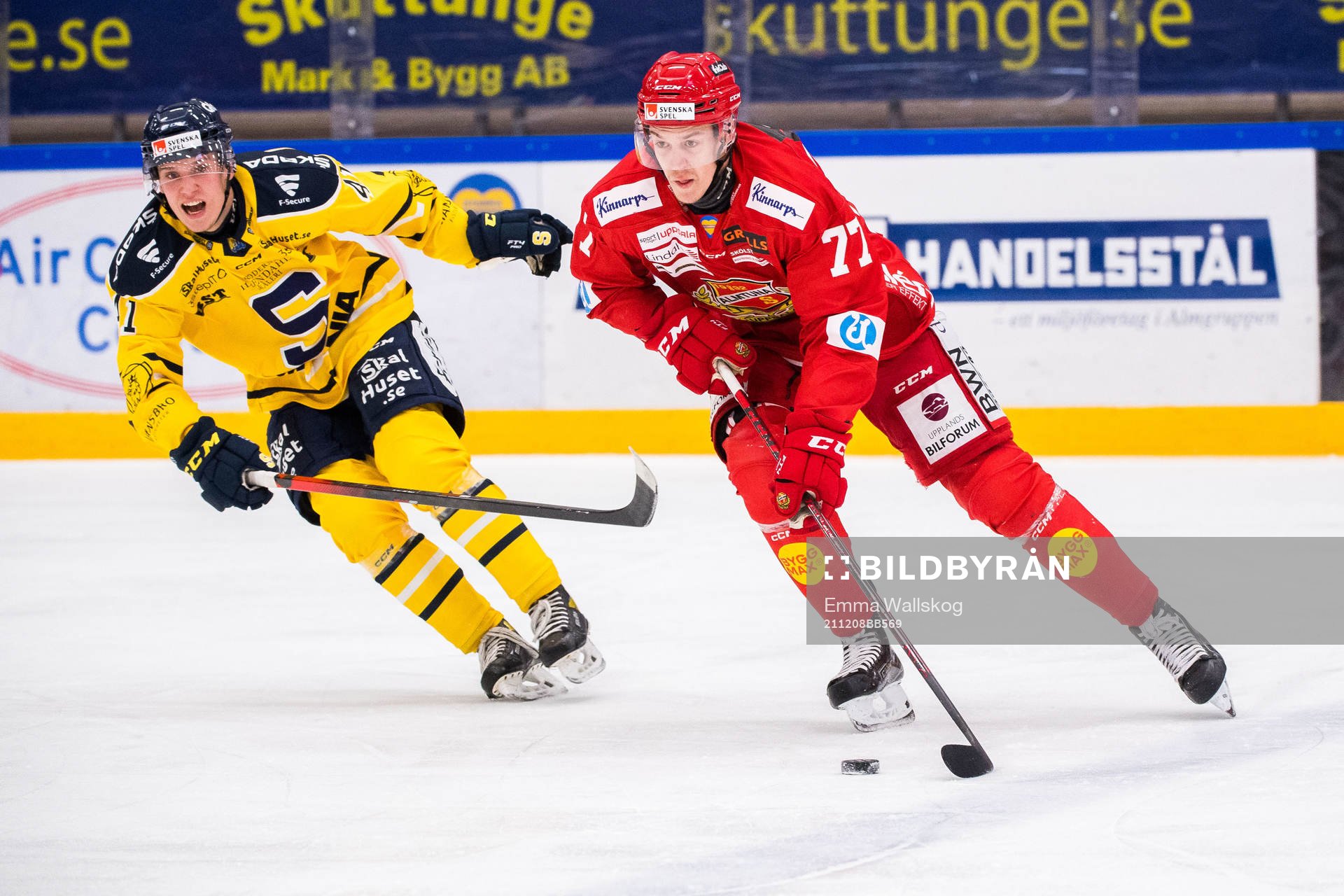 Södertäljes Filip Barklund och Almtunas Sebastian Benker