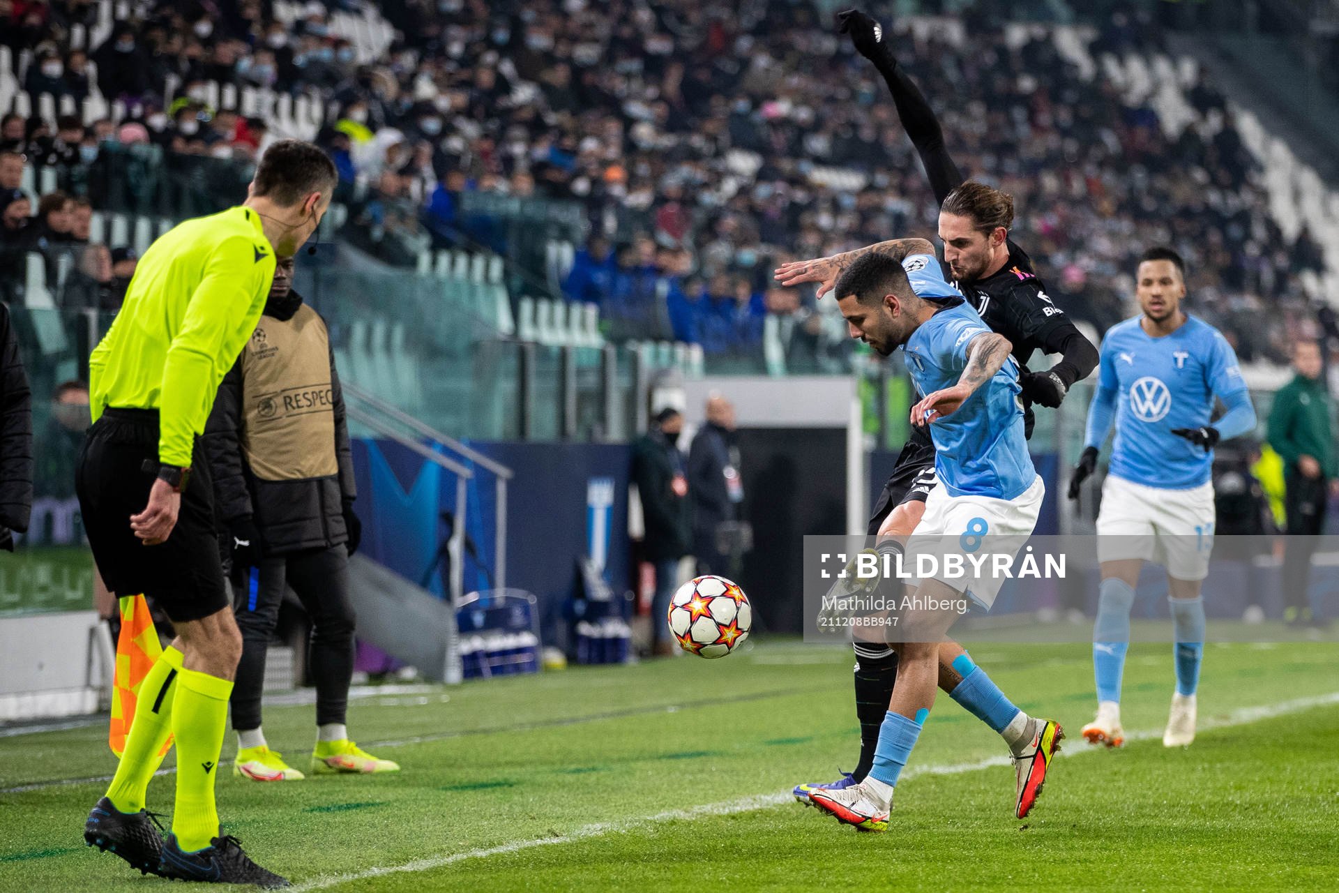 Sergio Pena of Malmö FF and Adrien Rabiot of Juventus