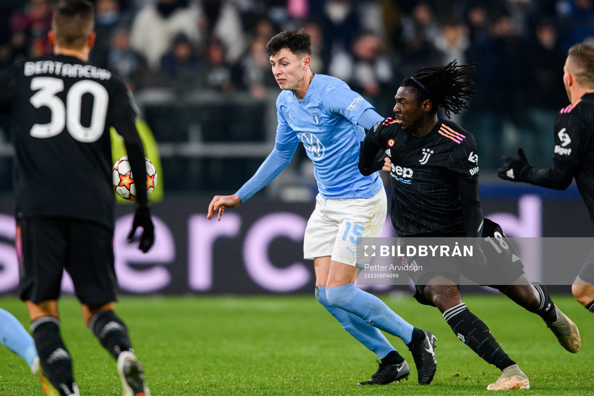 Anel Ahmedhodzic of Malmö FF and Moise Kean of Juventus