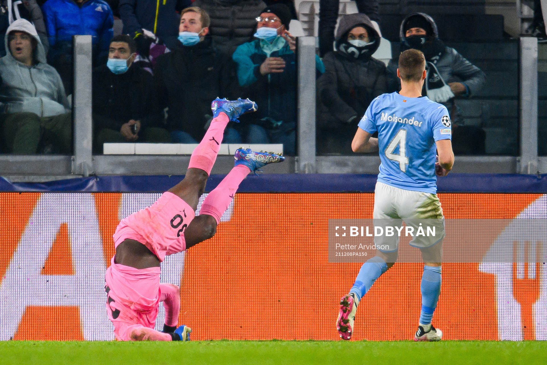 Goalkeeper Ismael Diawara of Malmö FF