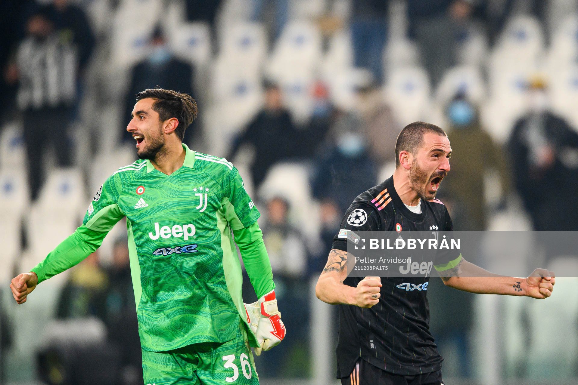Goalkeeper Mattia Perin and Leonardo Bunucci of Juventus