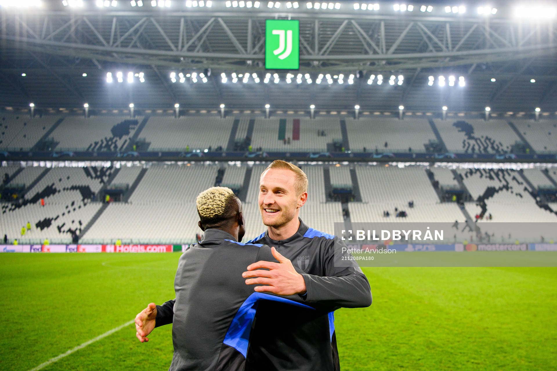 Bonke Innocent and Franz Brorsson of Malmö FF