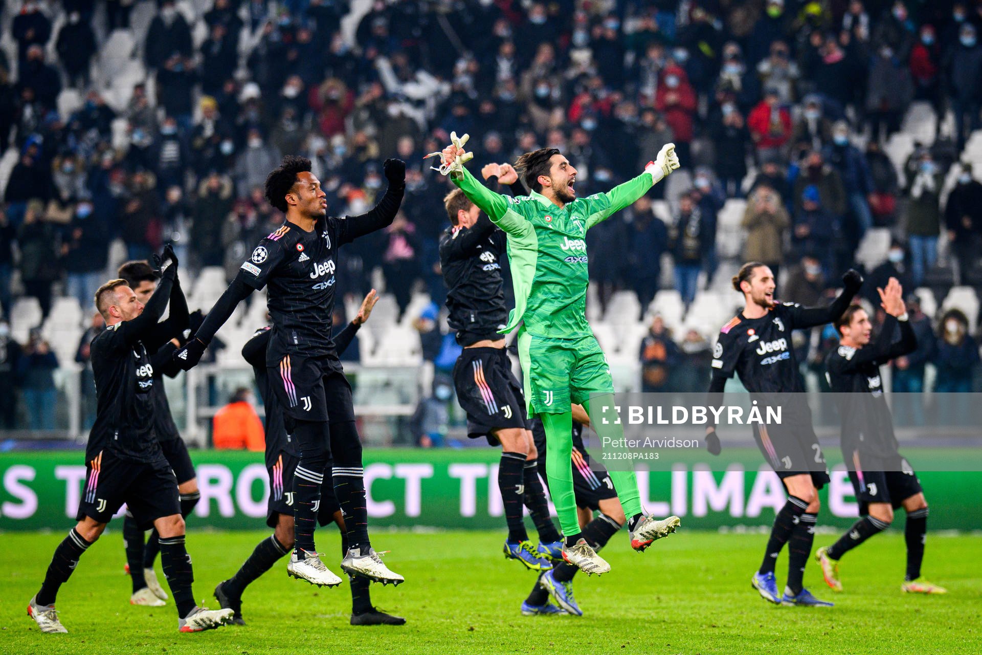 Players of Juventus celebrate