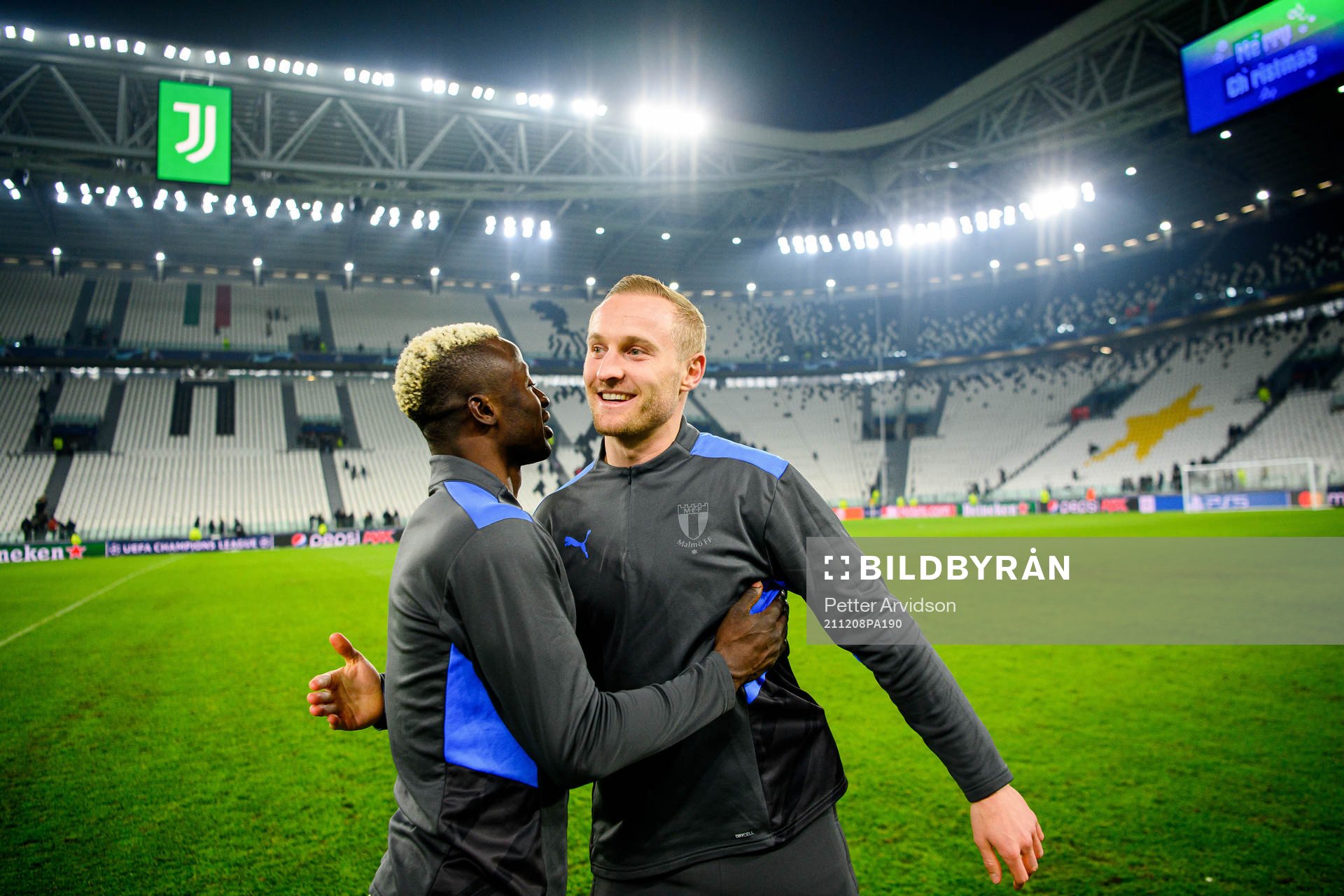 Bonke Innocent and Franz Brorsson of Malmö FF