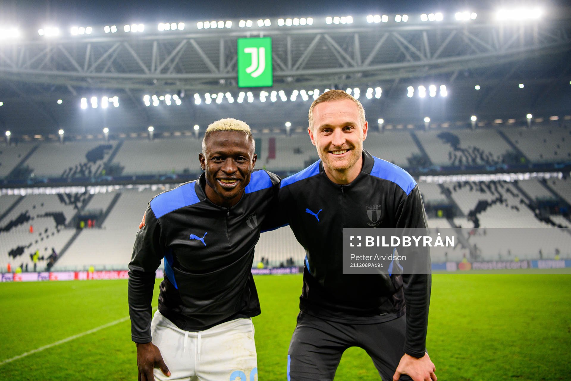 Bonke Innocent and Franz Brorsson of Malmö FF