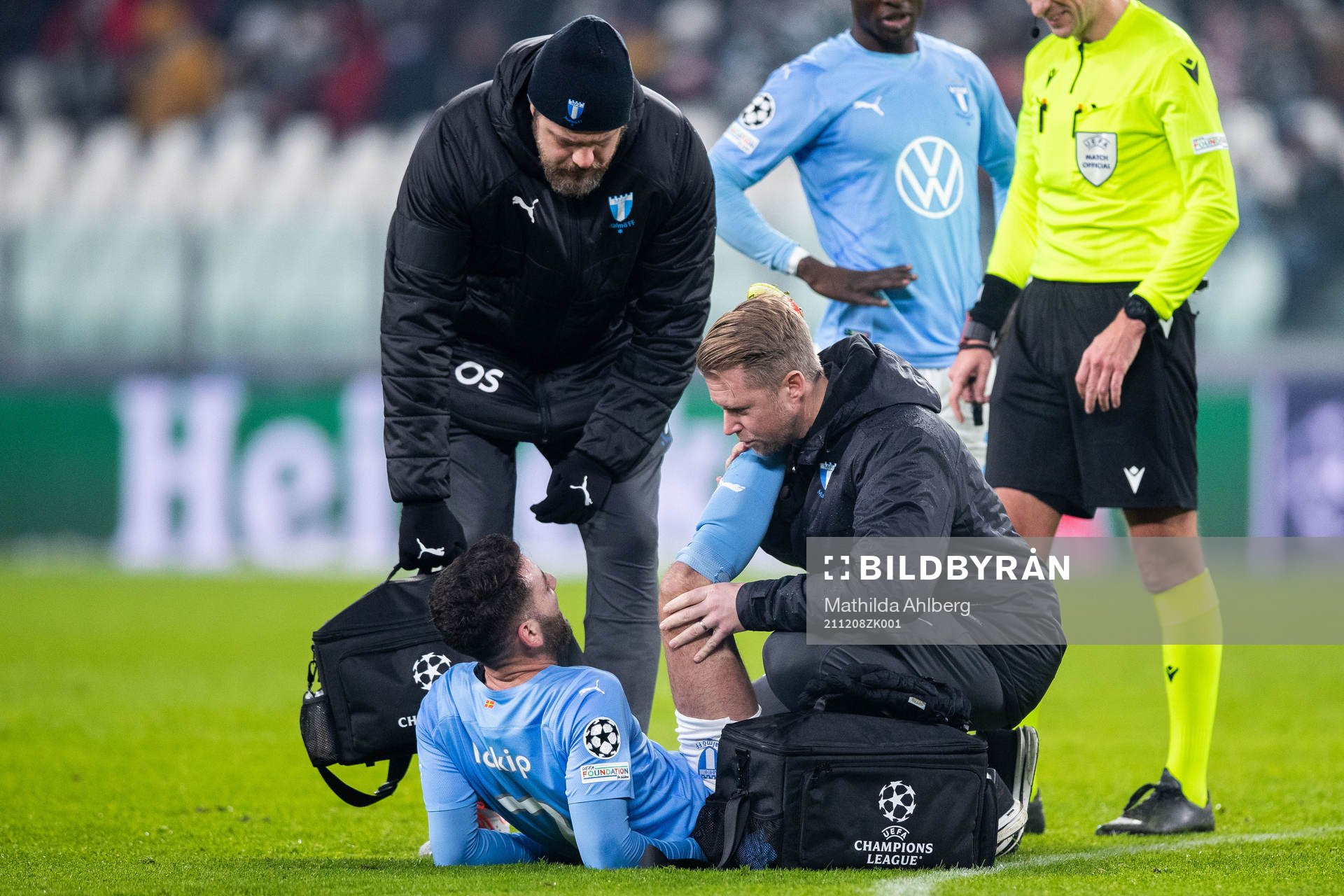 Erdal Rakip of Malmö FF in pain