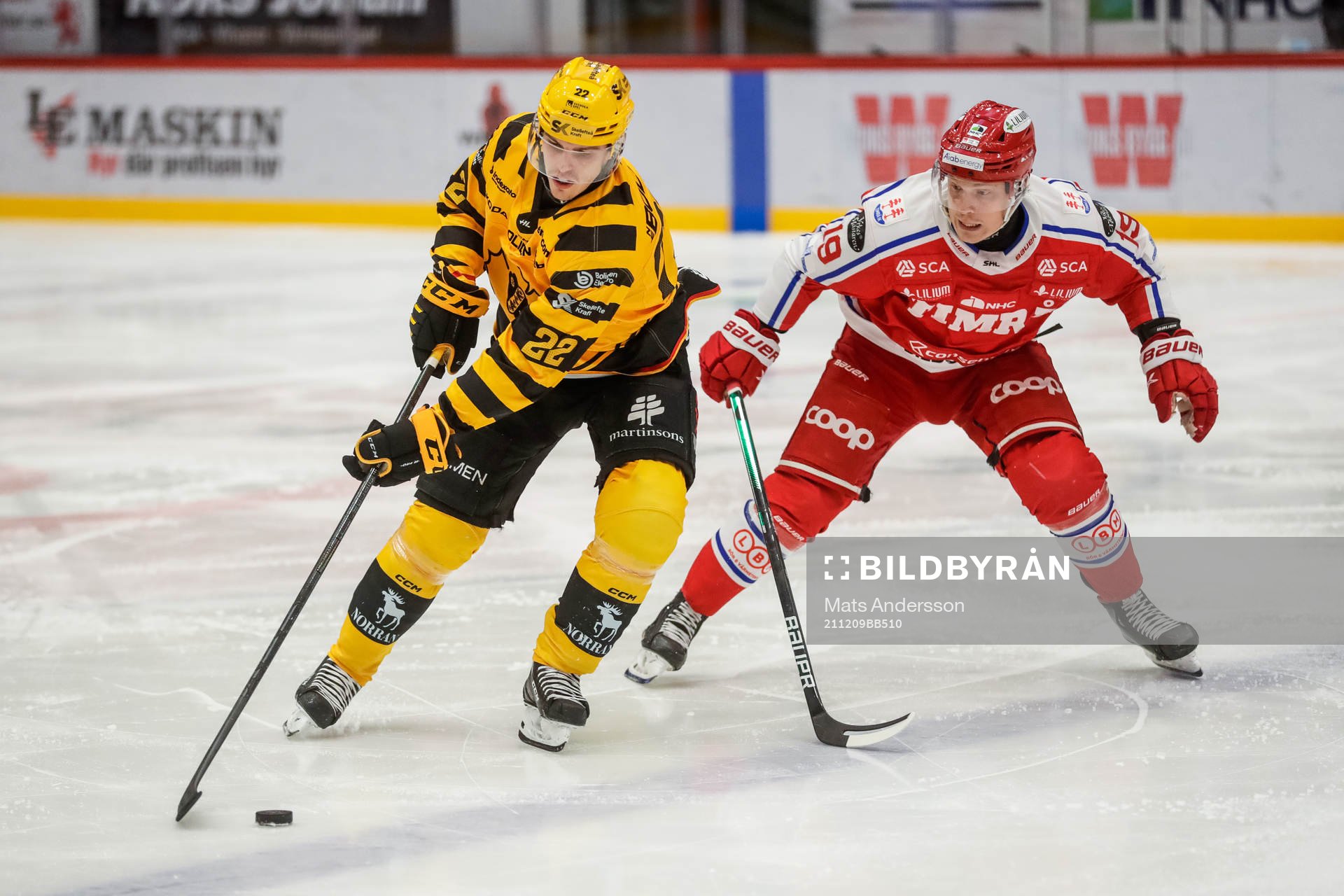 Skellefteås Jonathan Johnson och Timrås Erik Andersson