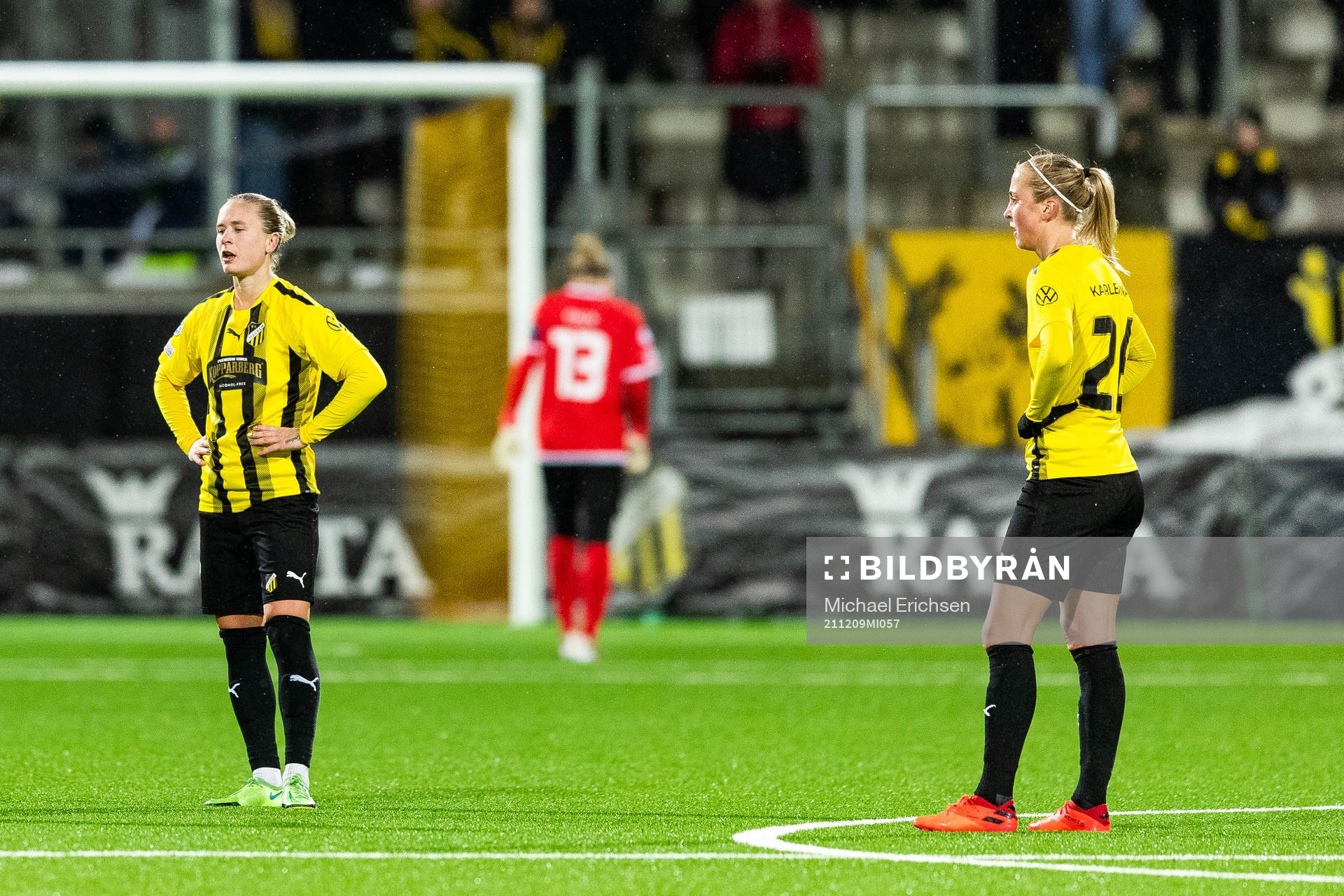 Filippa Curmark of Häcken looks dejected