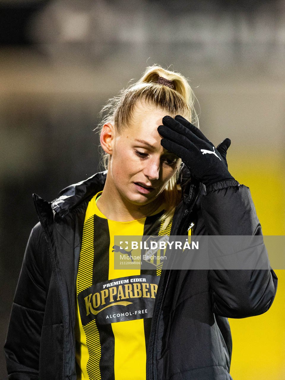 Stina Blackstenius of Häcken looks dejected