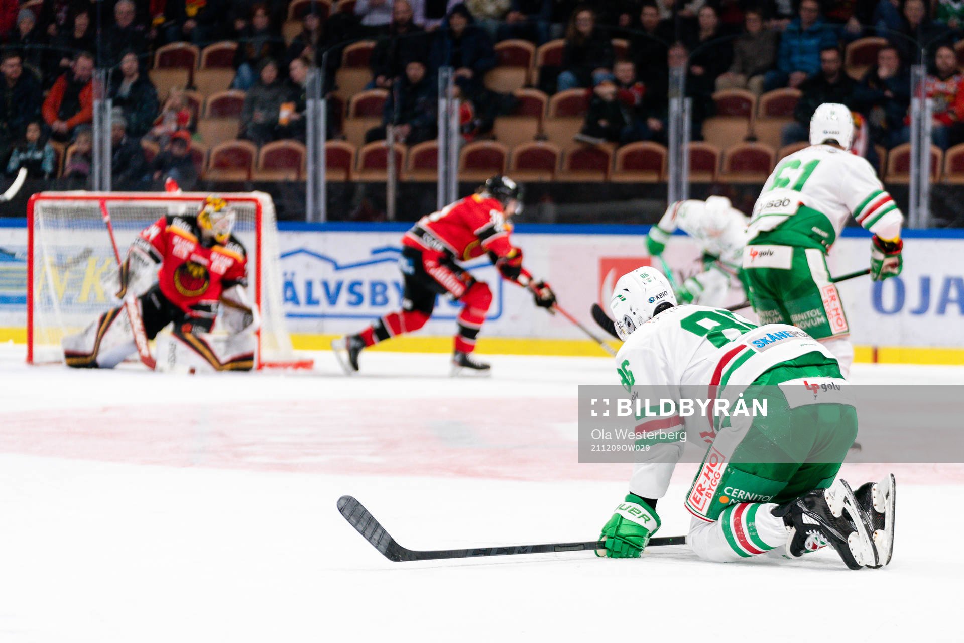 Rögles Eric Gelinas har ont