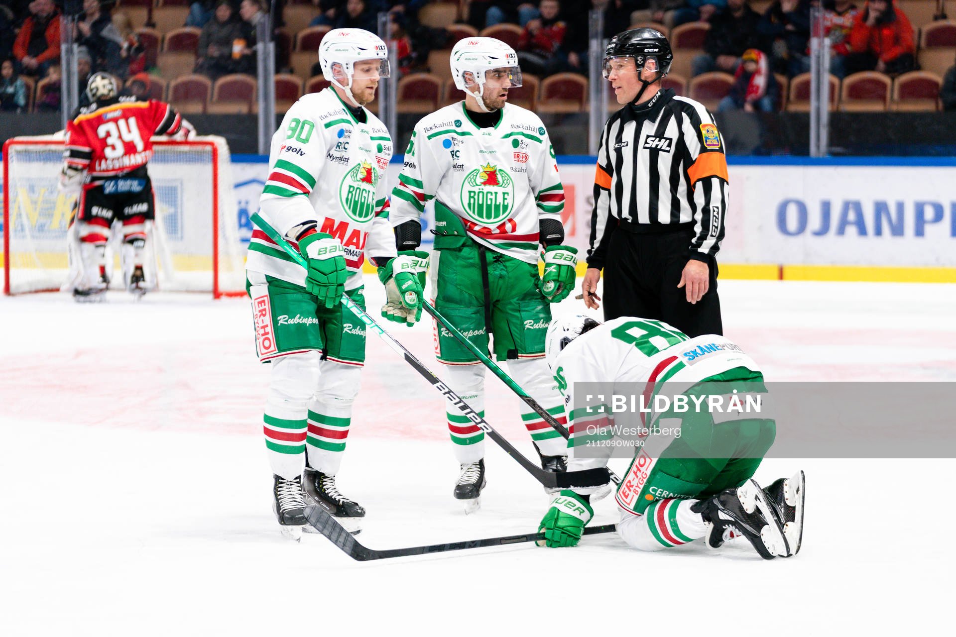 Rögles Eric Gelinas har ont