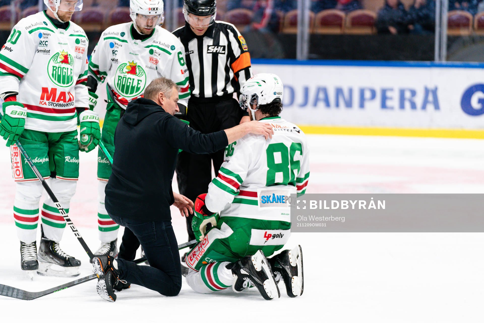 Rögles Eric Gelinas har ont