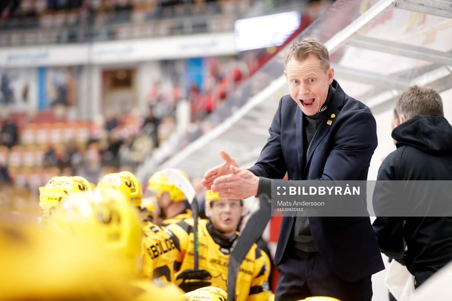 Skellefteås tränare Robert Ohlsson reagerar