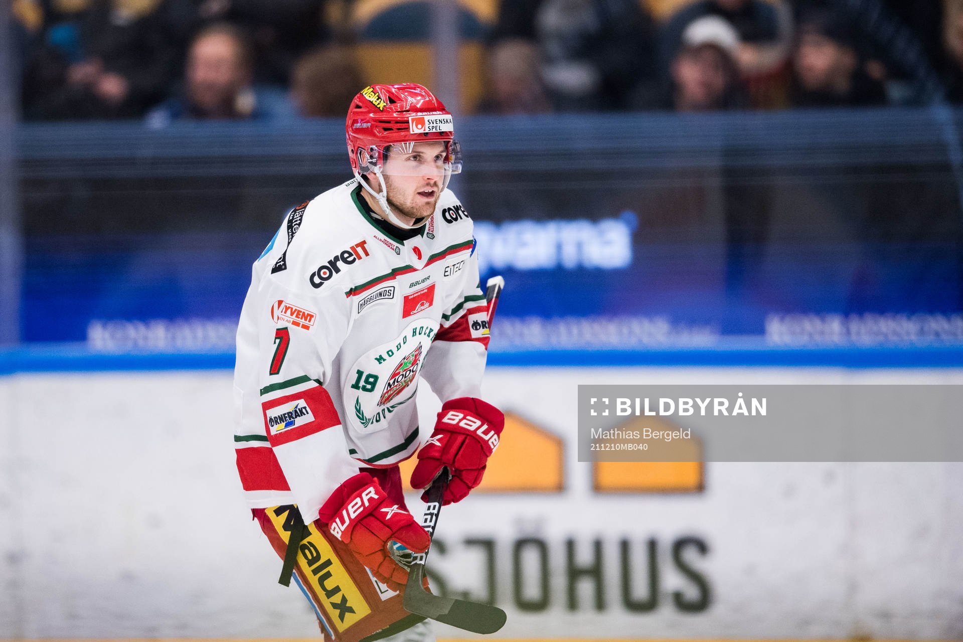 Modos Pontus Näsén jublar