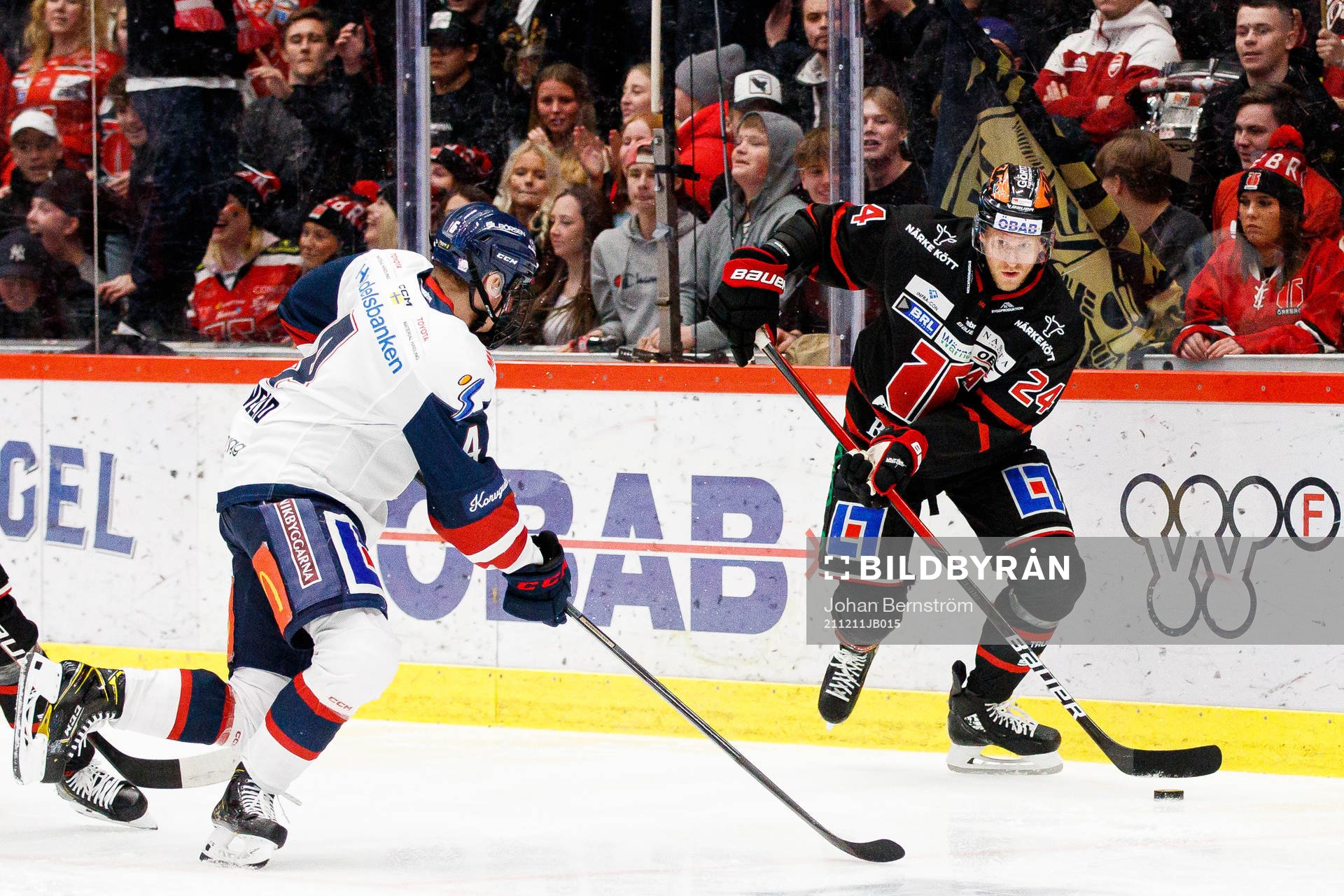 Linköpings Mattias Hävelid och Örebros Miikka Salomäki