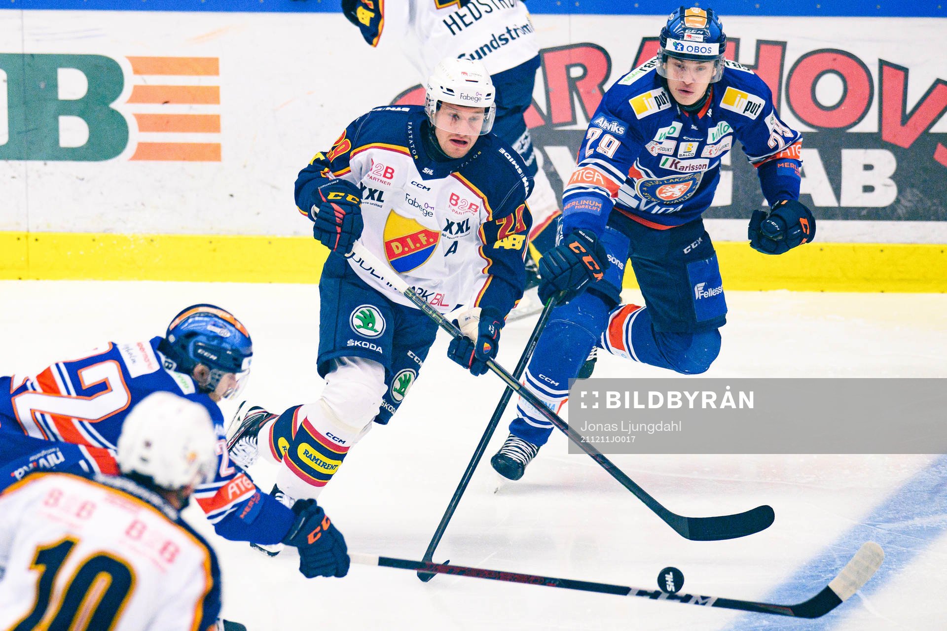 Djurgårdens Sebastian Strandberg och  Växjös Pontus