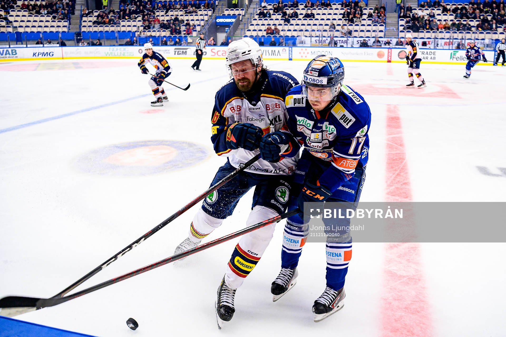 Kamp mellan Djurgårdens Stefan Warg och Växjös Emil