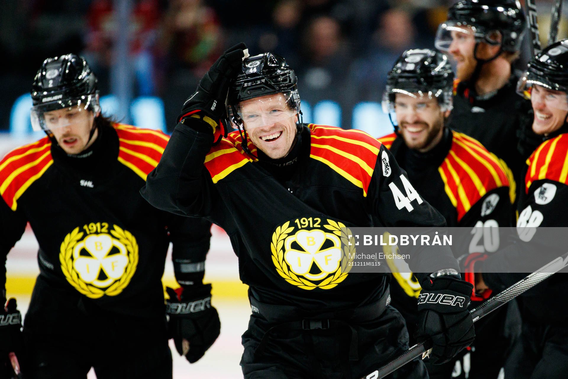 Brynäs Nicklas Danielsson jublar