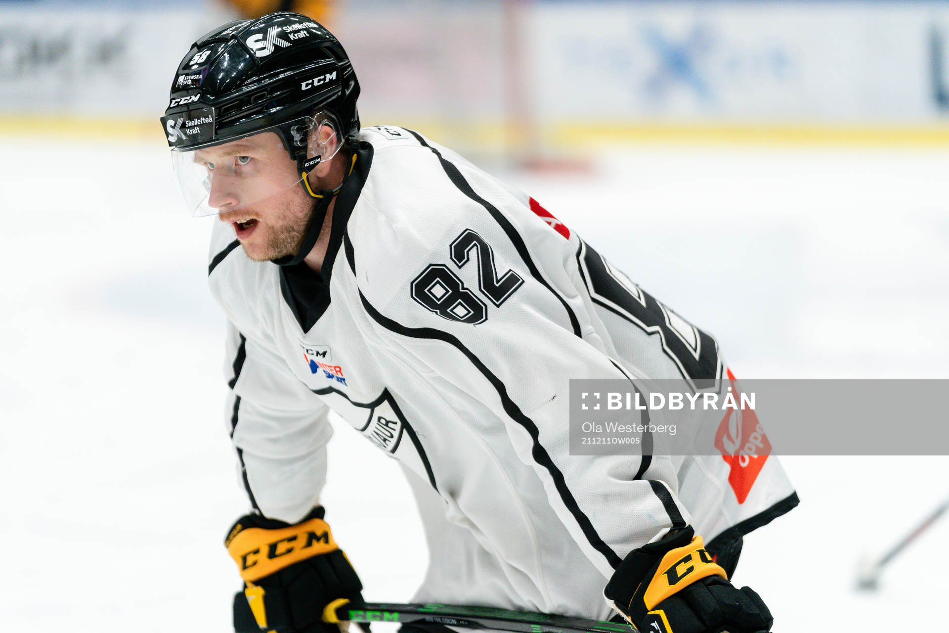 Skellefteås Oskar Nilsson med Arvidsjaurs tröja