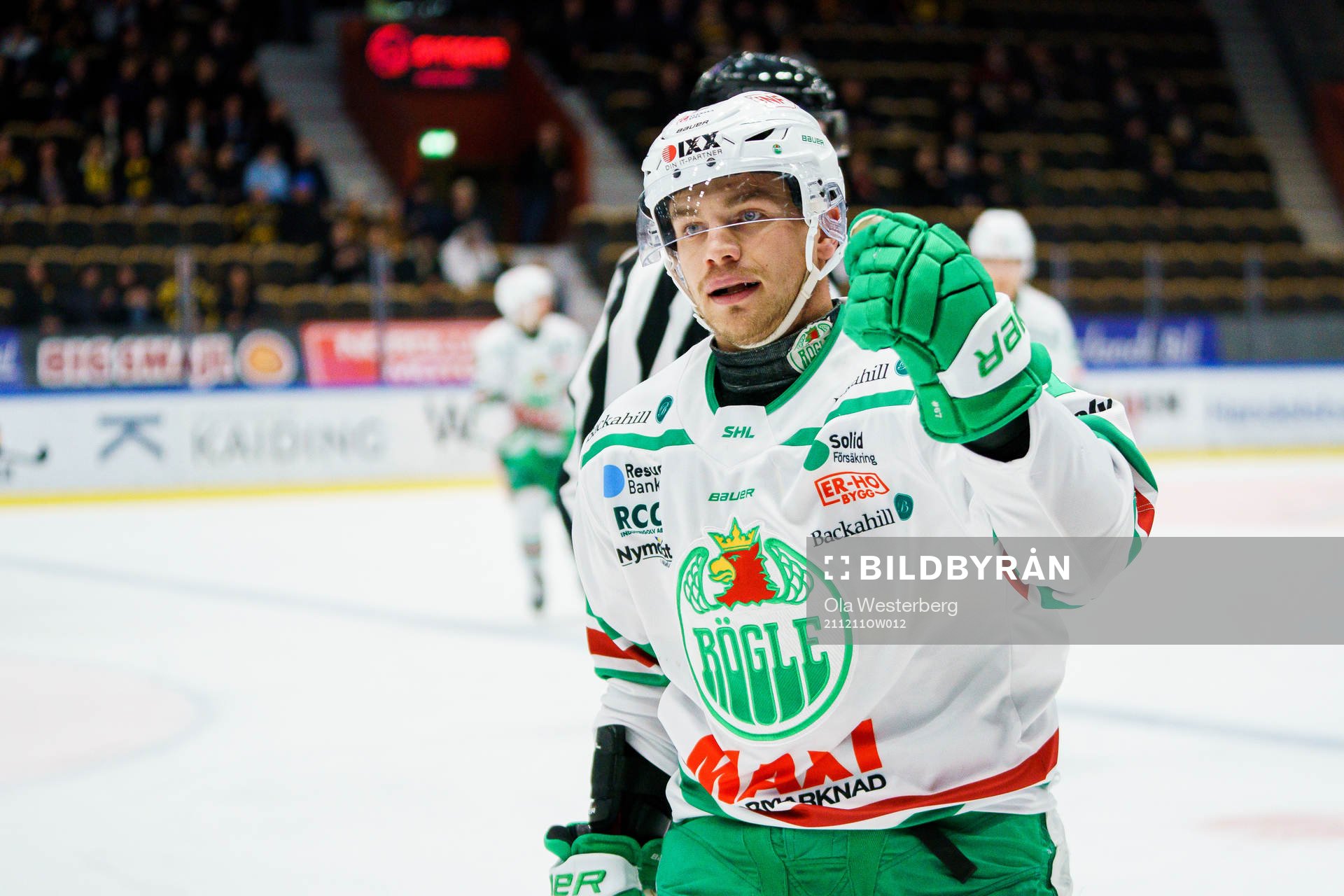 Rögles Leon Bristedt jublar