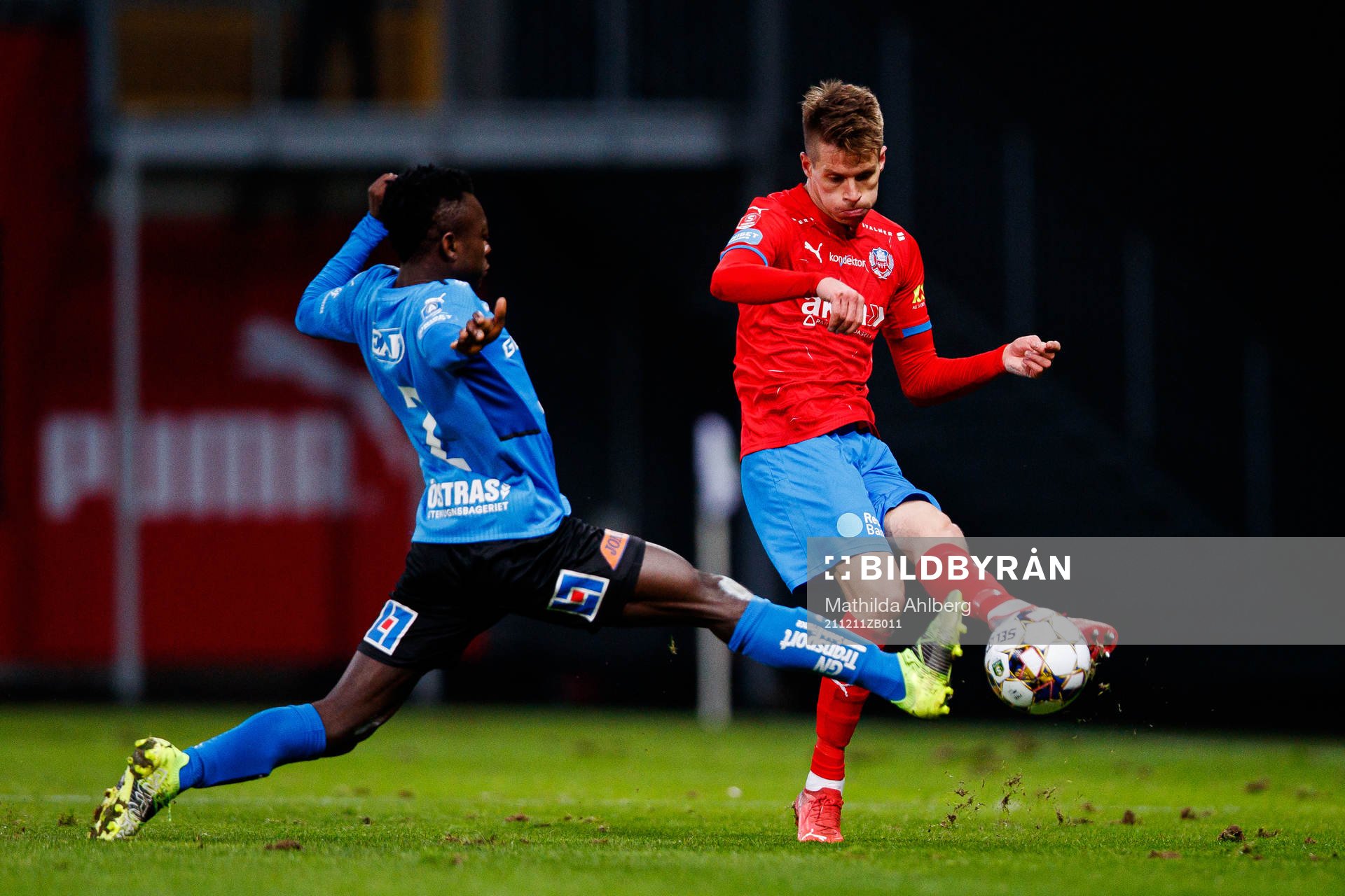 Halmstads Thomas Boakye och Helsingborgs Bödvar Bödvarsson