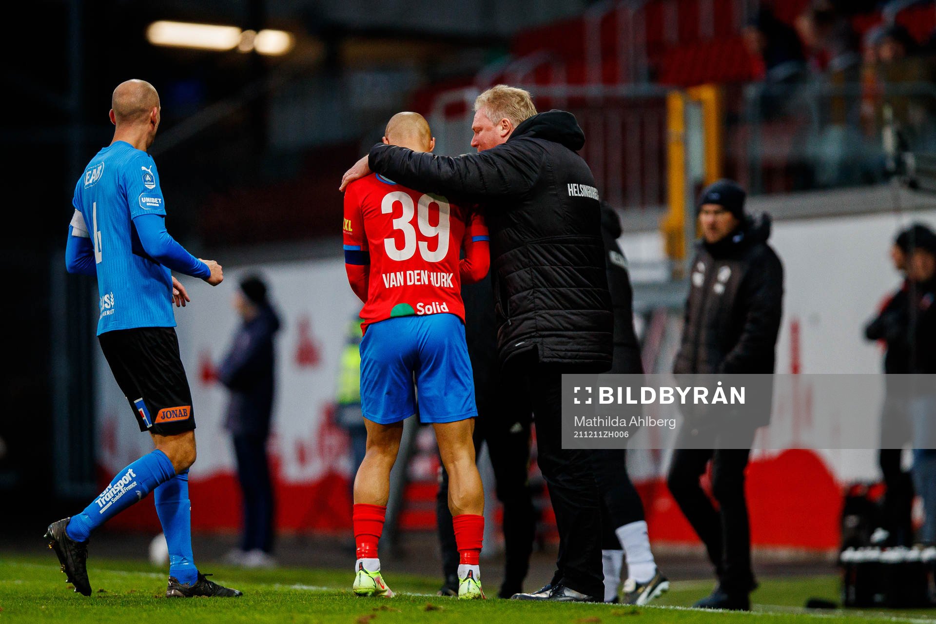 Halmstads Andreas Johansson, Helsingborgs Anthony van