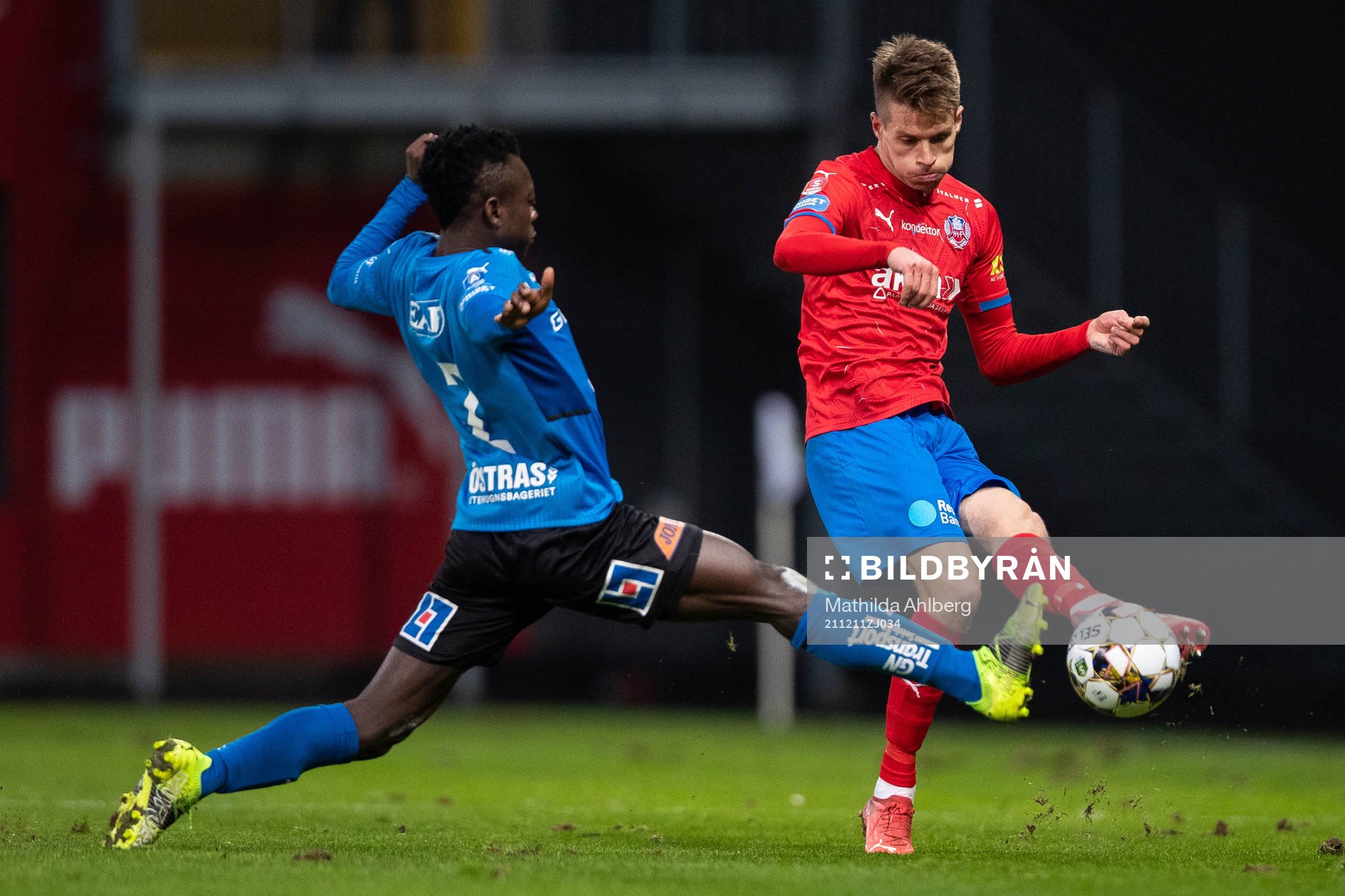 Halmstads Thomas Boakye och Helsingborgs Bödvar Bödvarsson