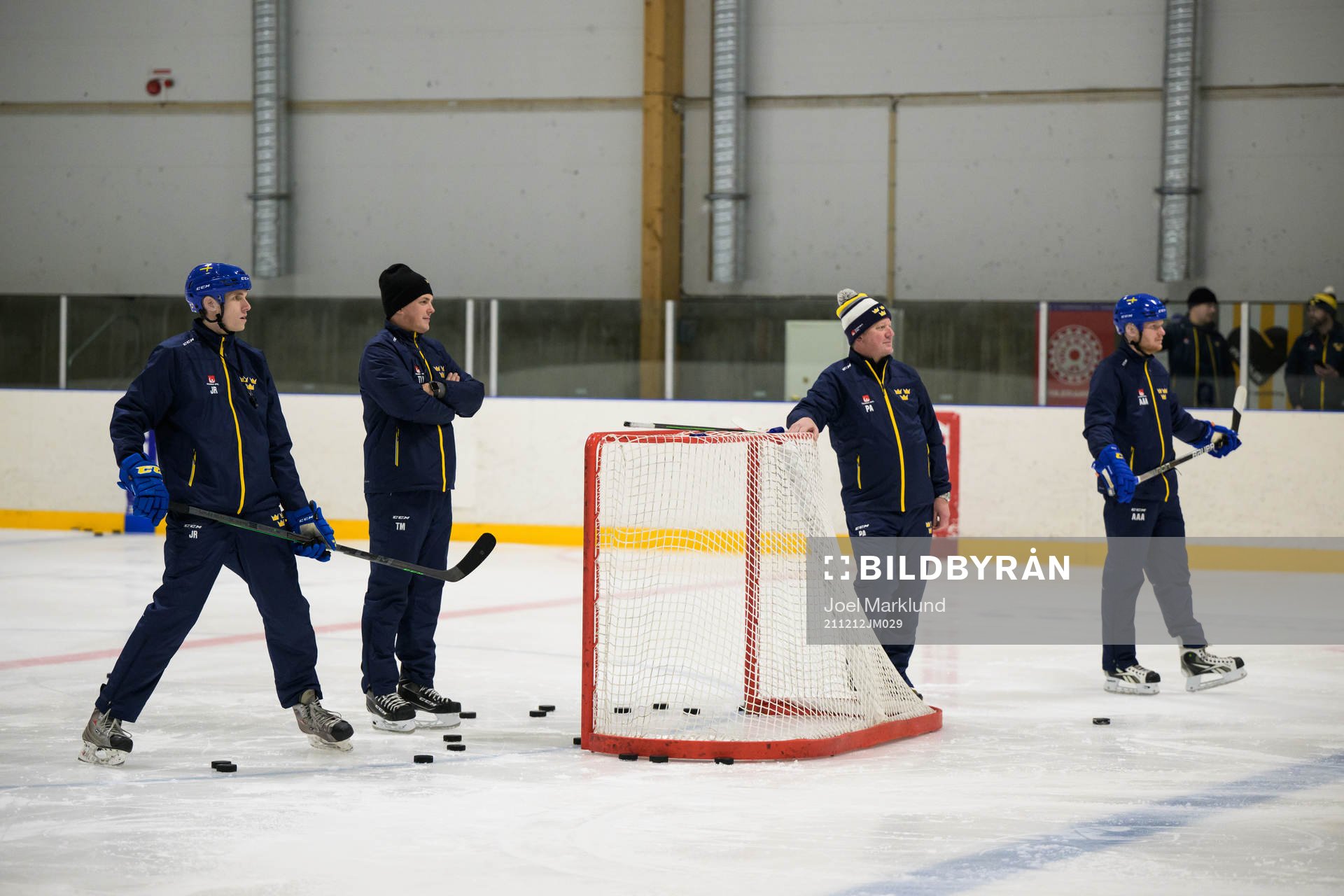 Assistant coach Joel Rönnmark, head coach Tomas Montén,