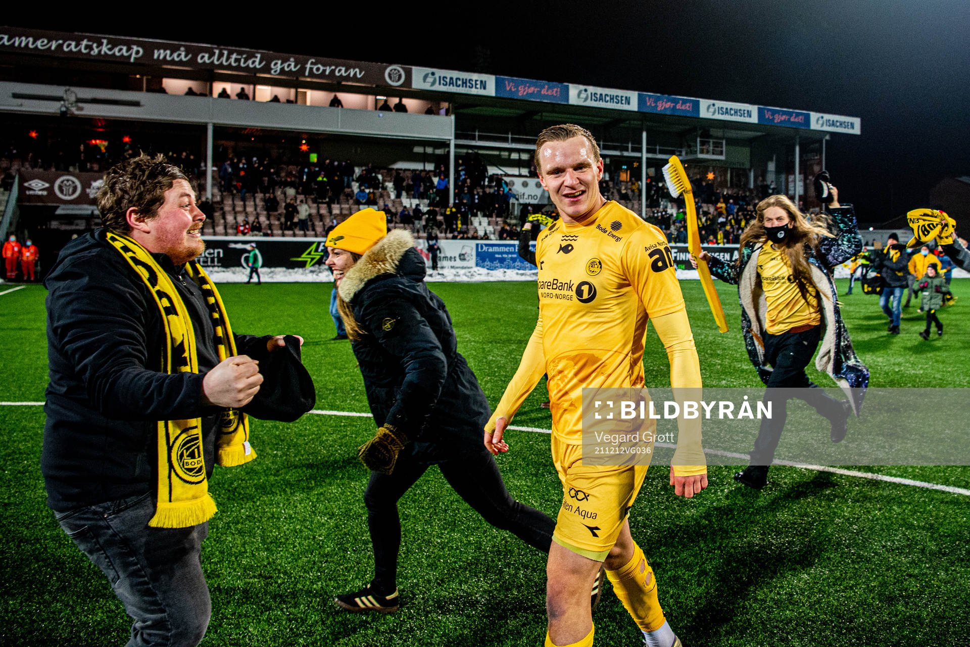 Marius Lode of Bodø/Glimt celebrates winning the league