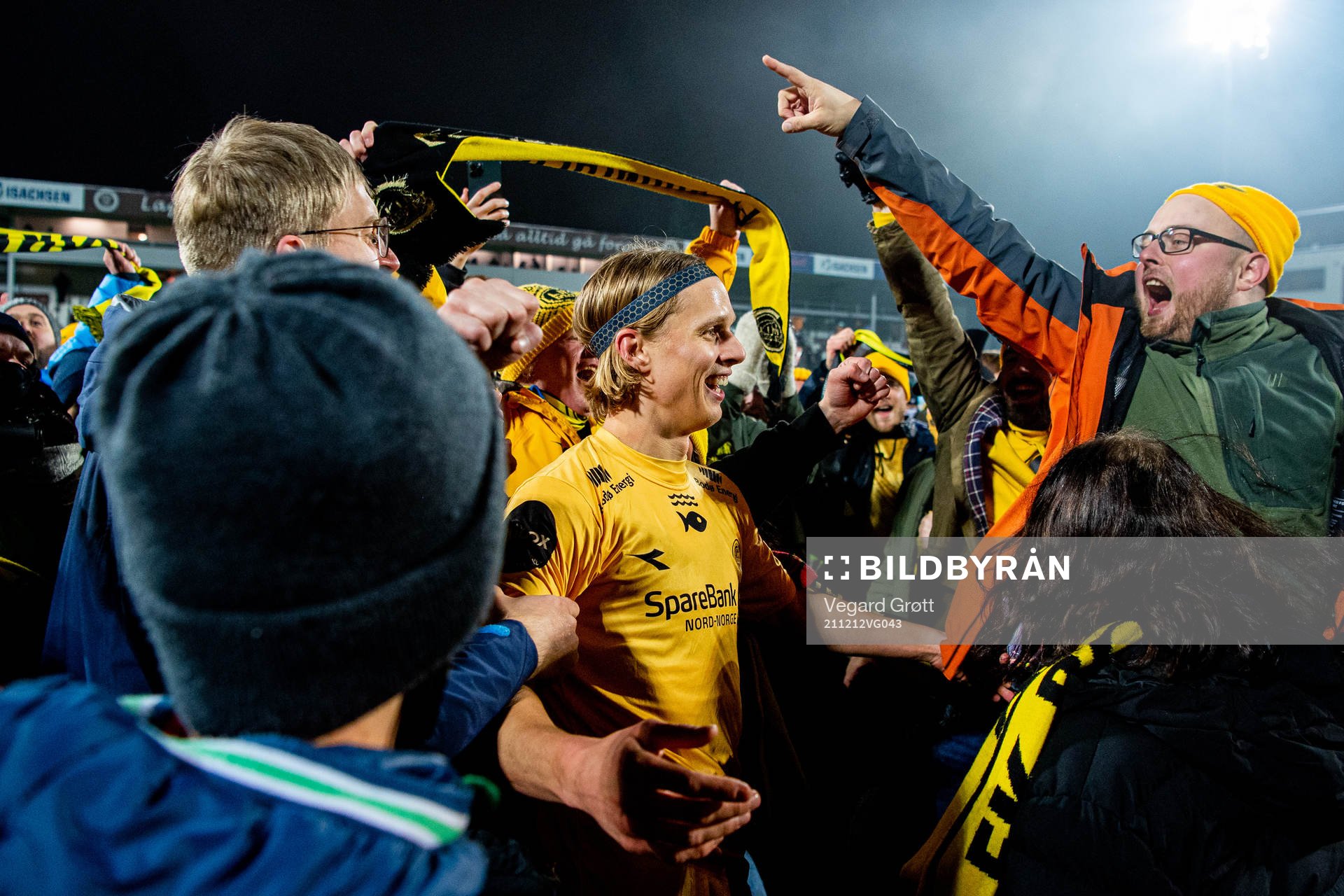 Ulrik Saltnes of Bodø/Glimt celebrates winning the league after the Eliteserien football match between Mjøndalen and Bodø/Glimt on December 12, 2021 in Mjøndalen.