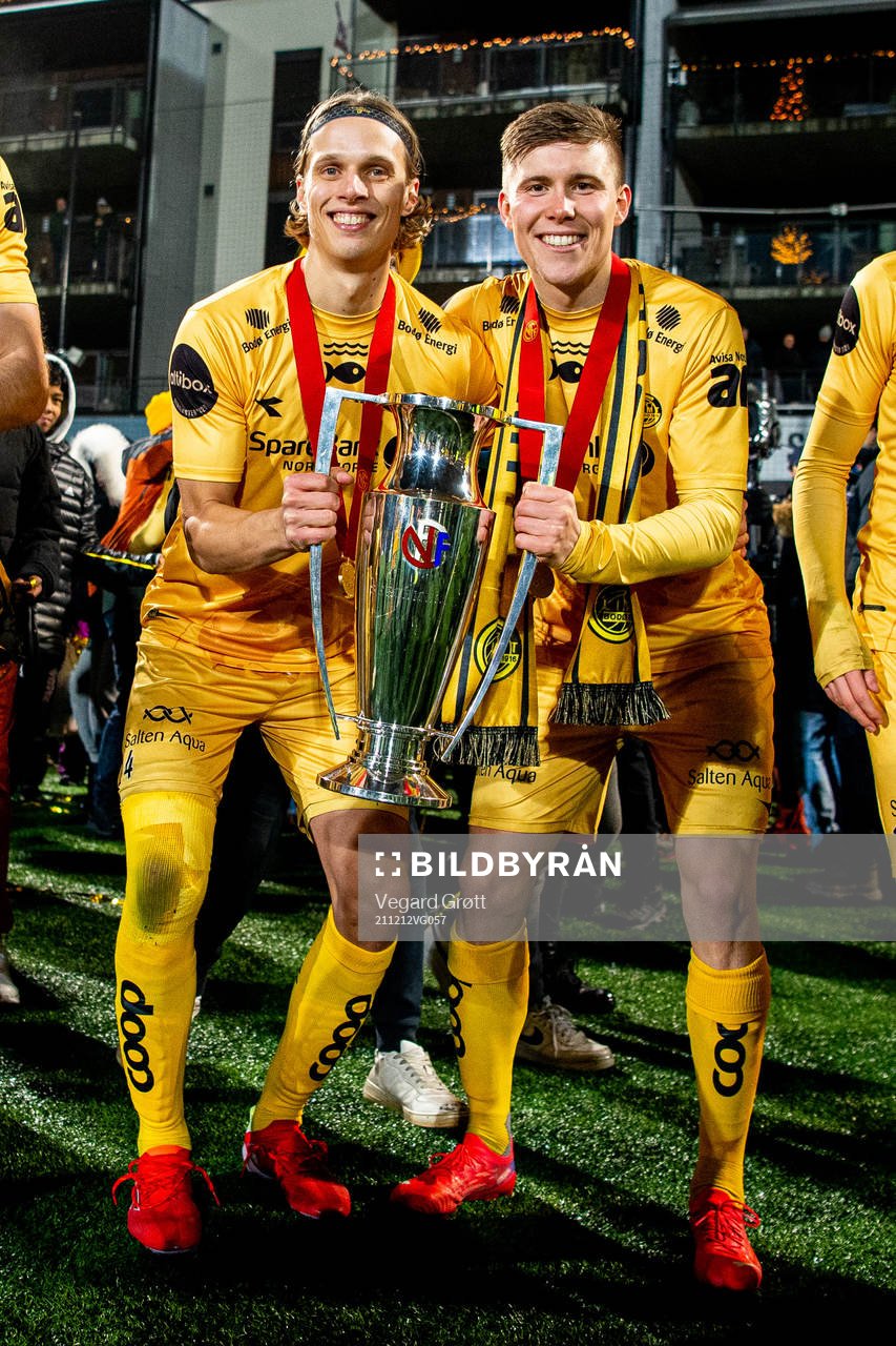 Ulrik Saltnes and Alfons Sampsted of Bodø/Glimt celebrate