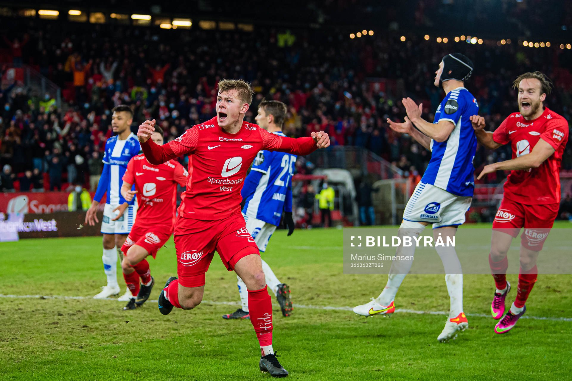 Aune Selland Heggebø of Brann celebrates