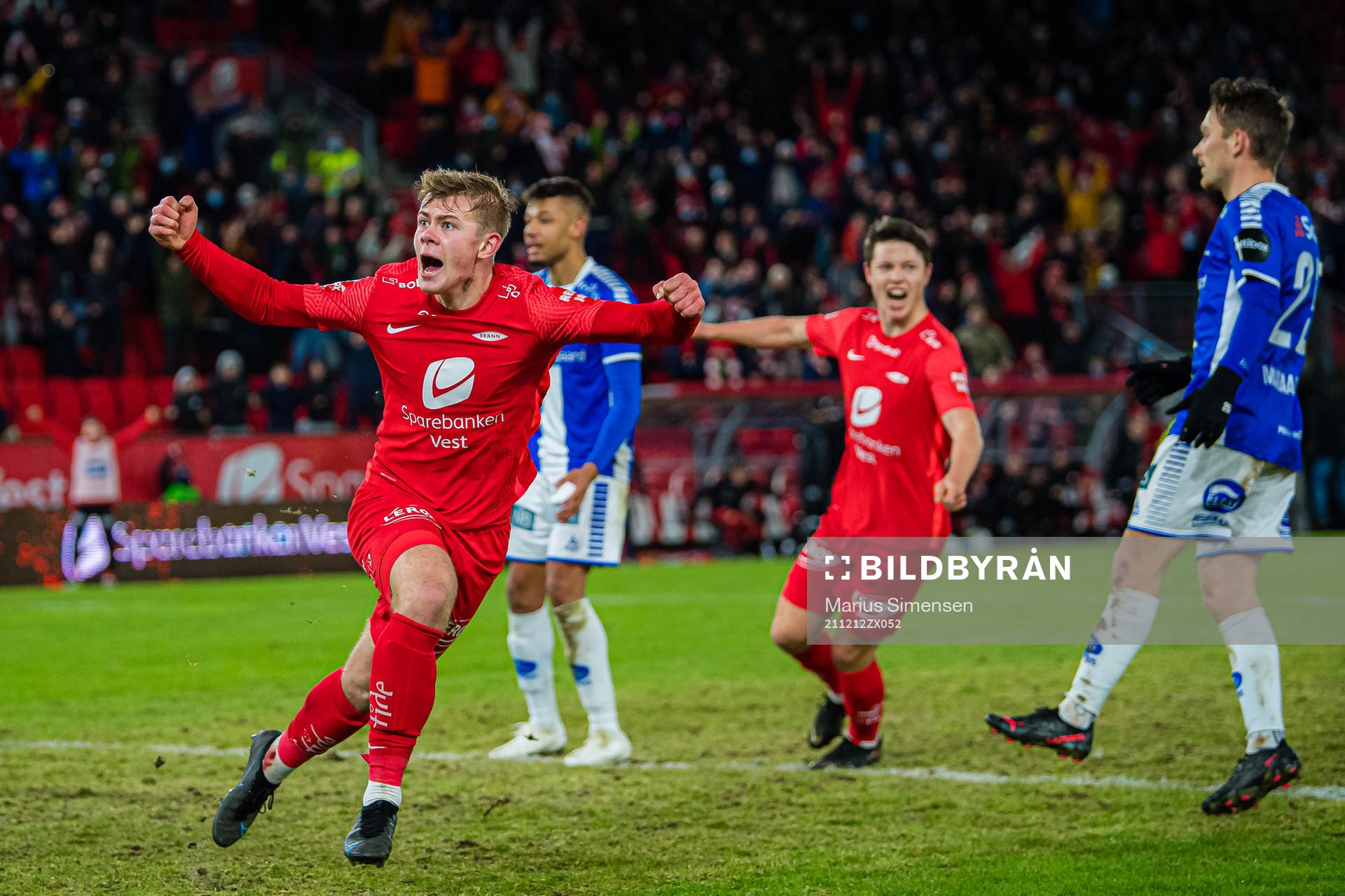Aune Selland Heggebø of Brann celebrates