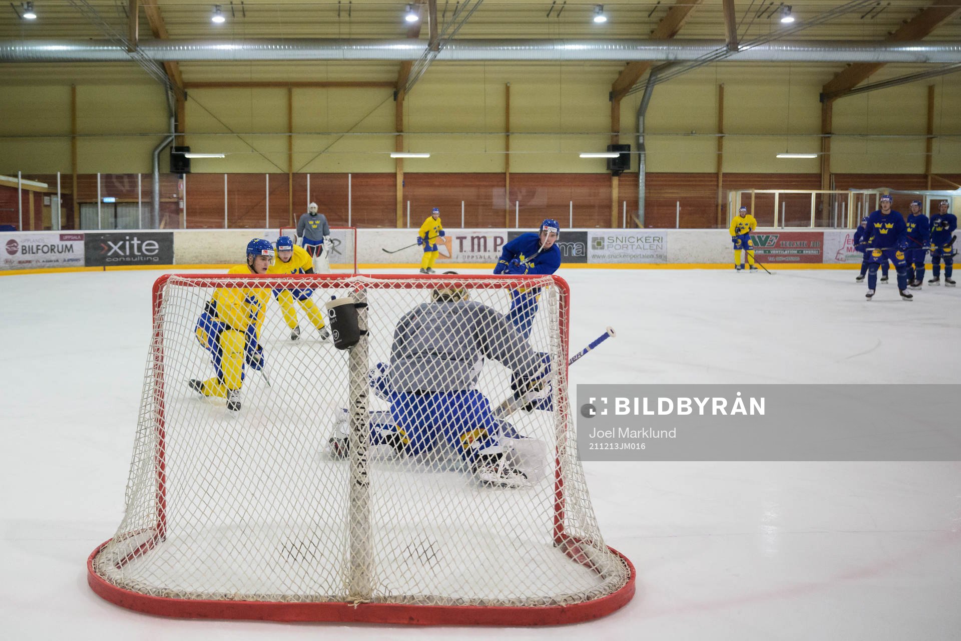 Goaltender Jesper Wallstedt of the Swedish under-20