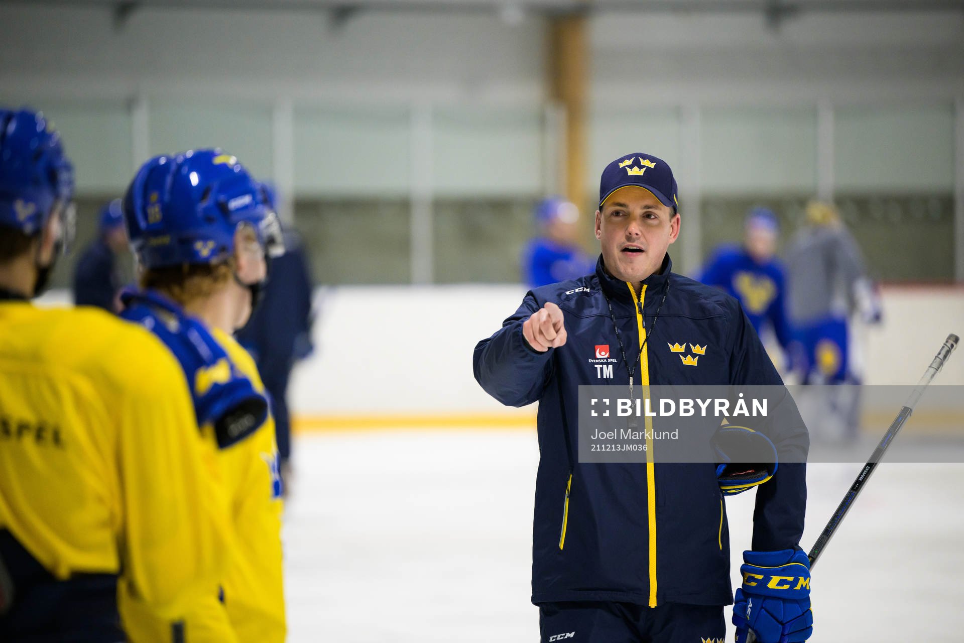 Head coach Tomas Montén of the Swedish under-20 national
