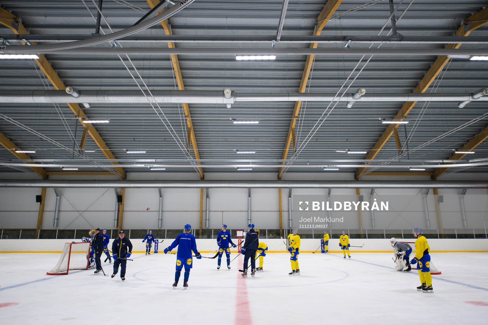 Players of the Swedish under-20 national ice hockey team
