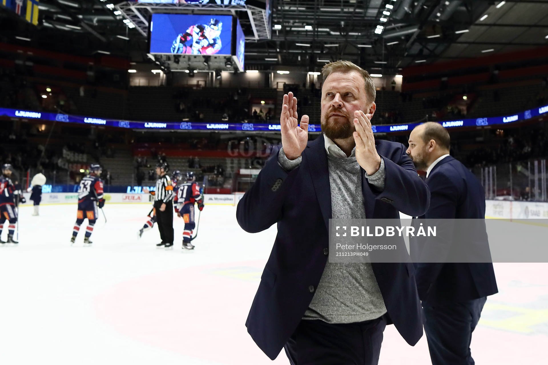 Linköpings tränare Klas Östman jublar