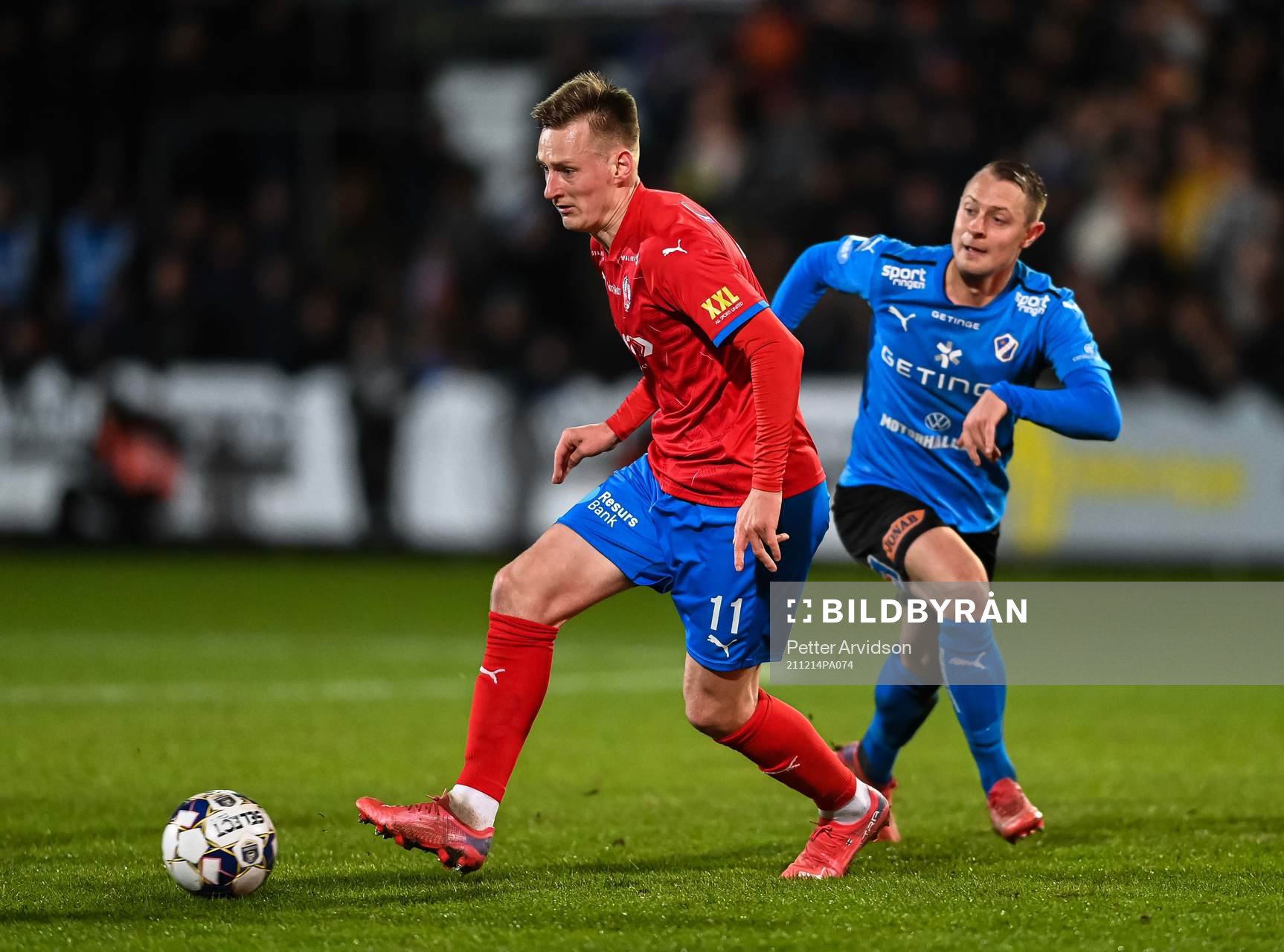 Helsingborgs Rasmus Karjalainen och Halmstads Joel Allansson