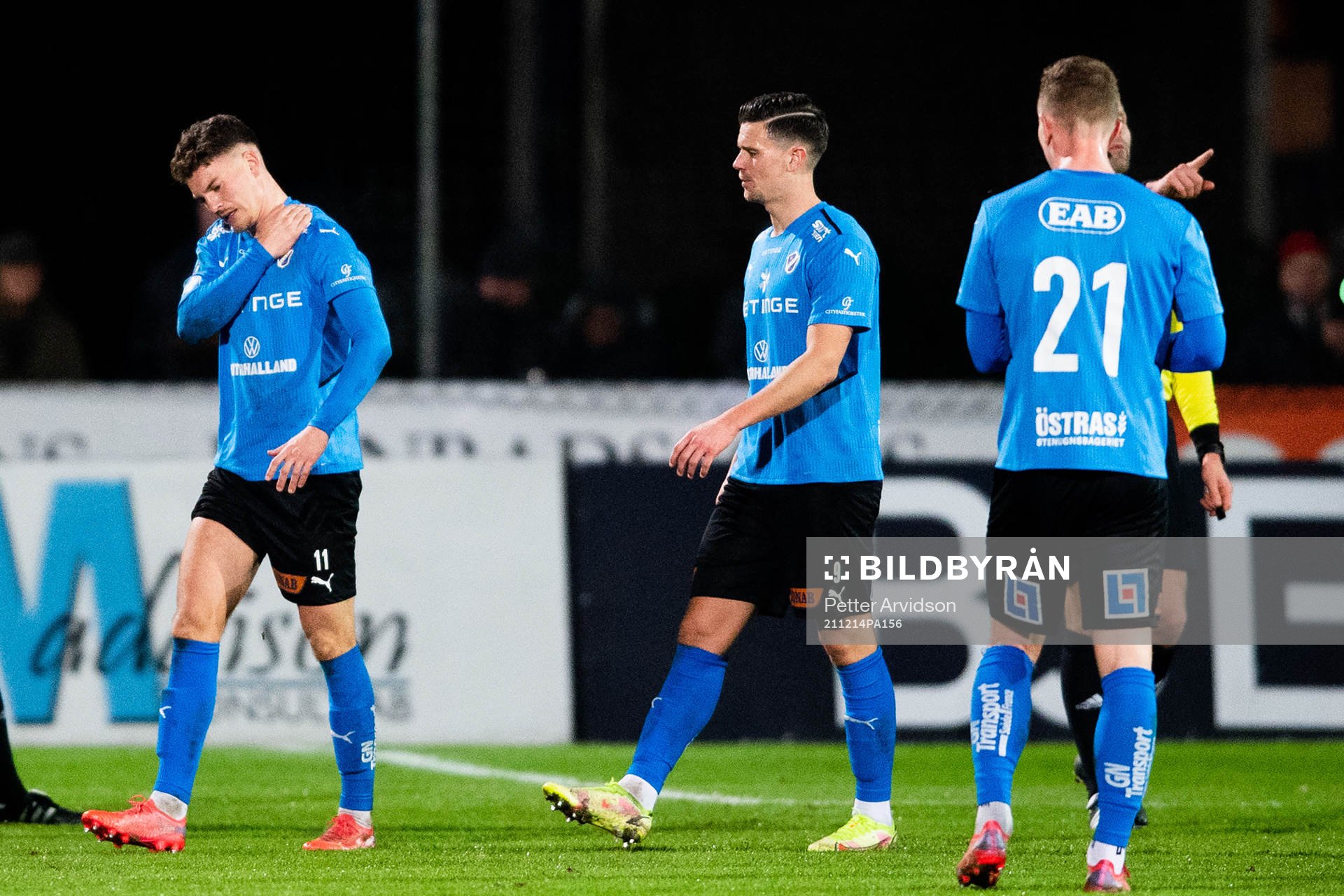 Halmstads Samuel Kroon och Marcus Antonsson deppar