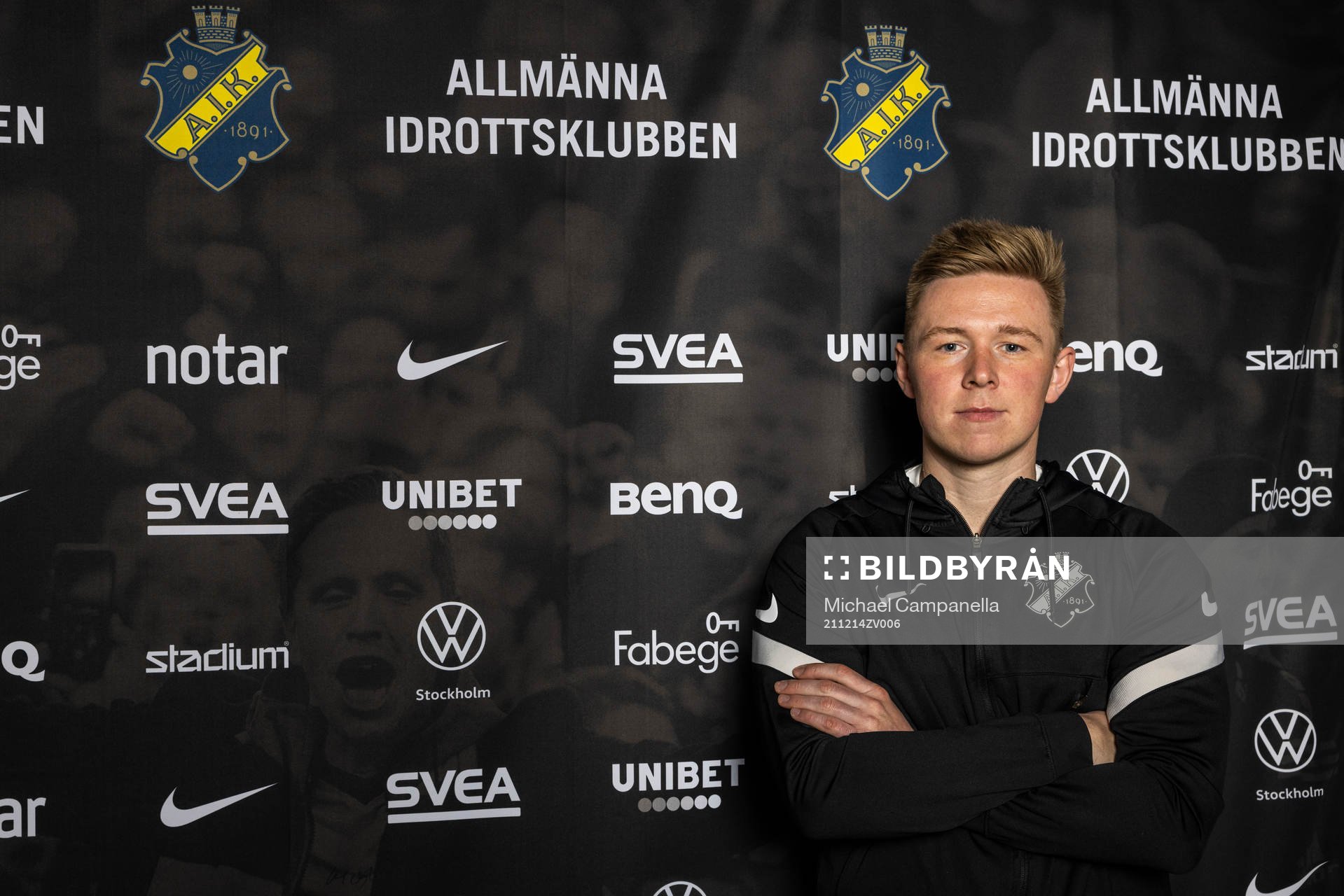 Lukas Sinkunas poserar för ett porträtt den 14 december 2021 i Stockholm. 