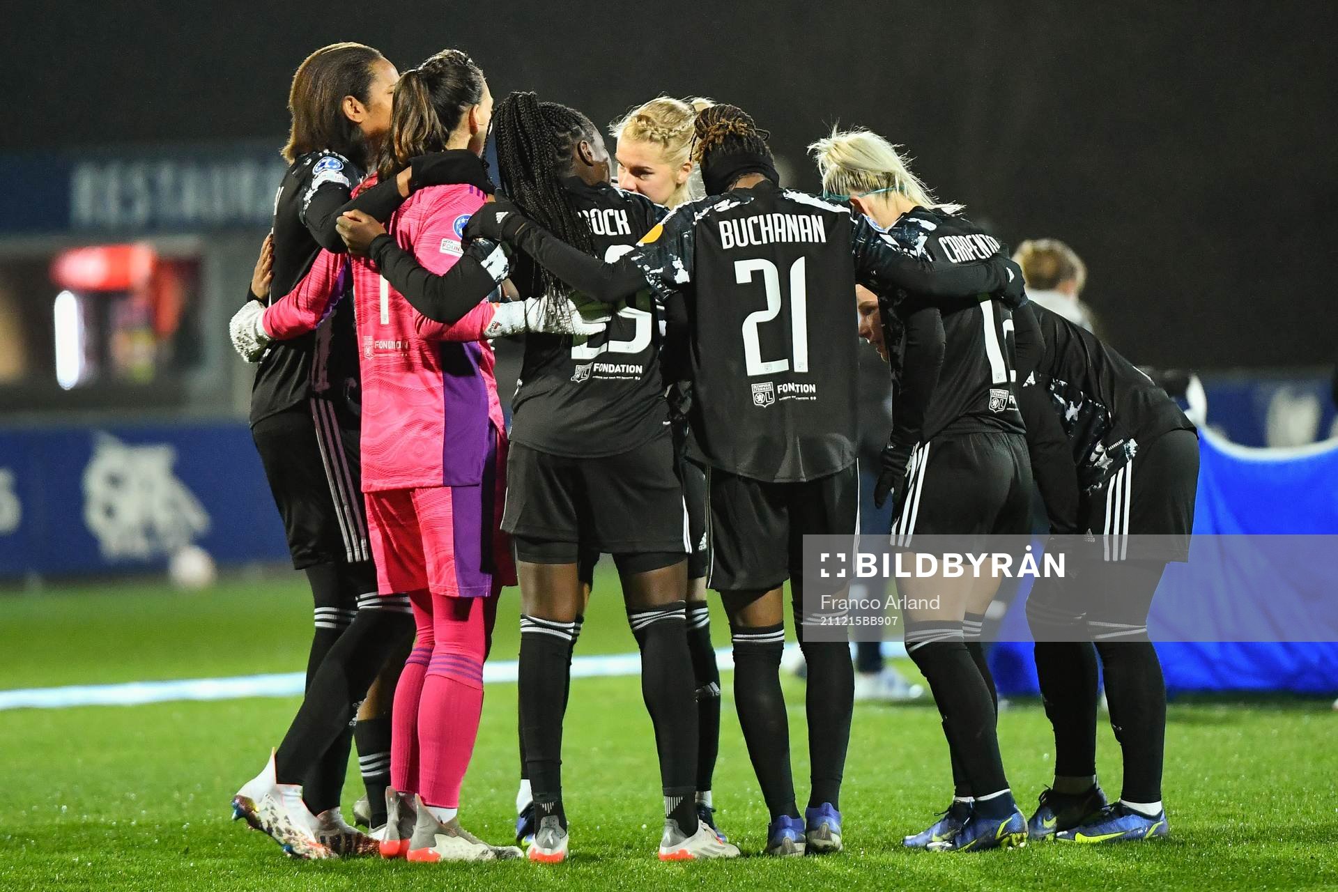 OL during the UEFA Women's Champions League match between