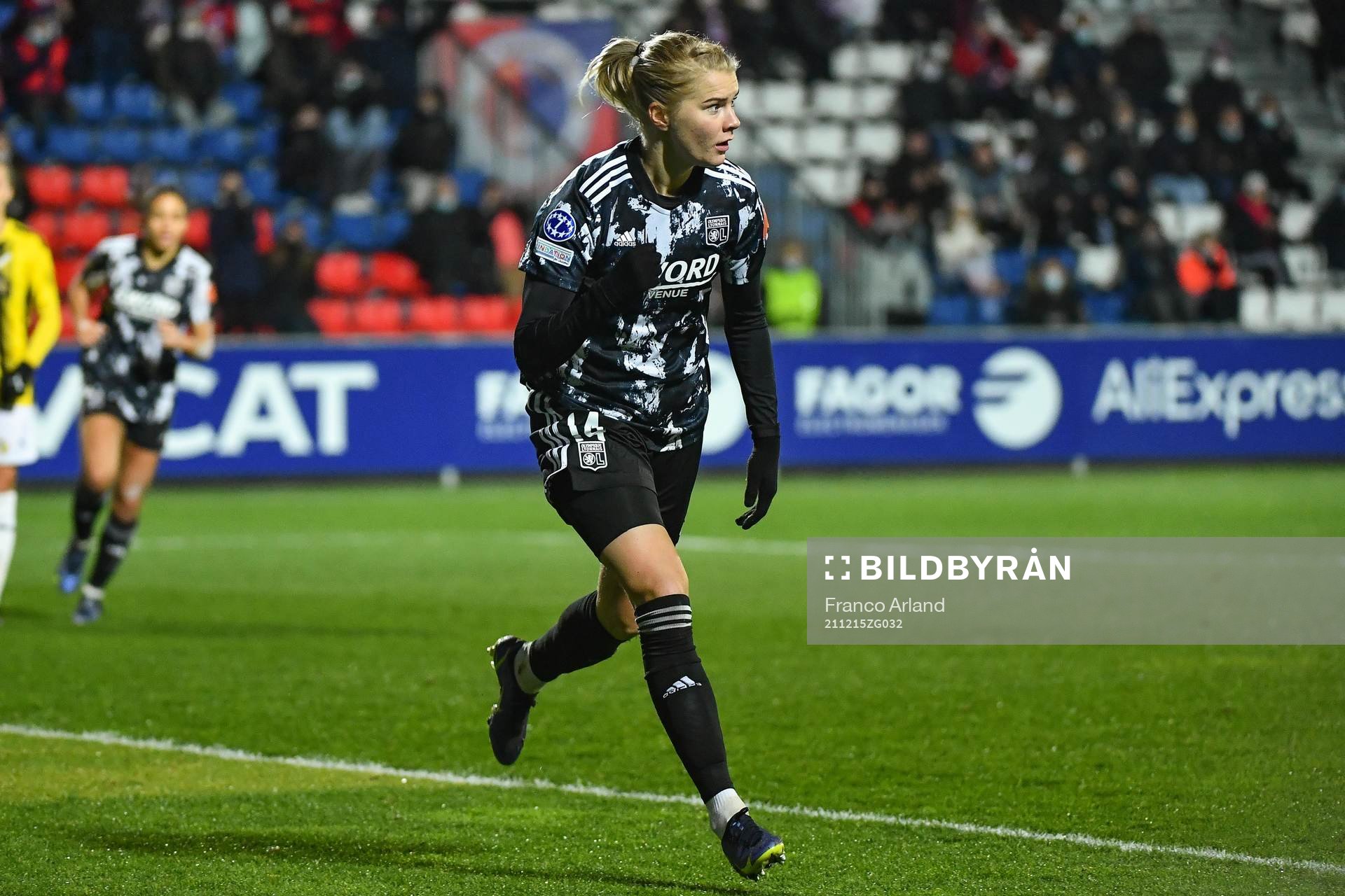 Ada HEGERBERG of Lyon celebrates