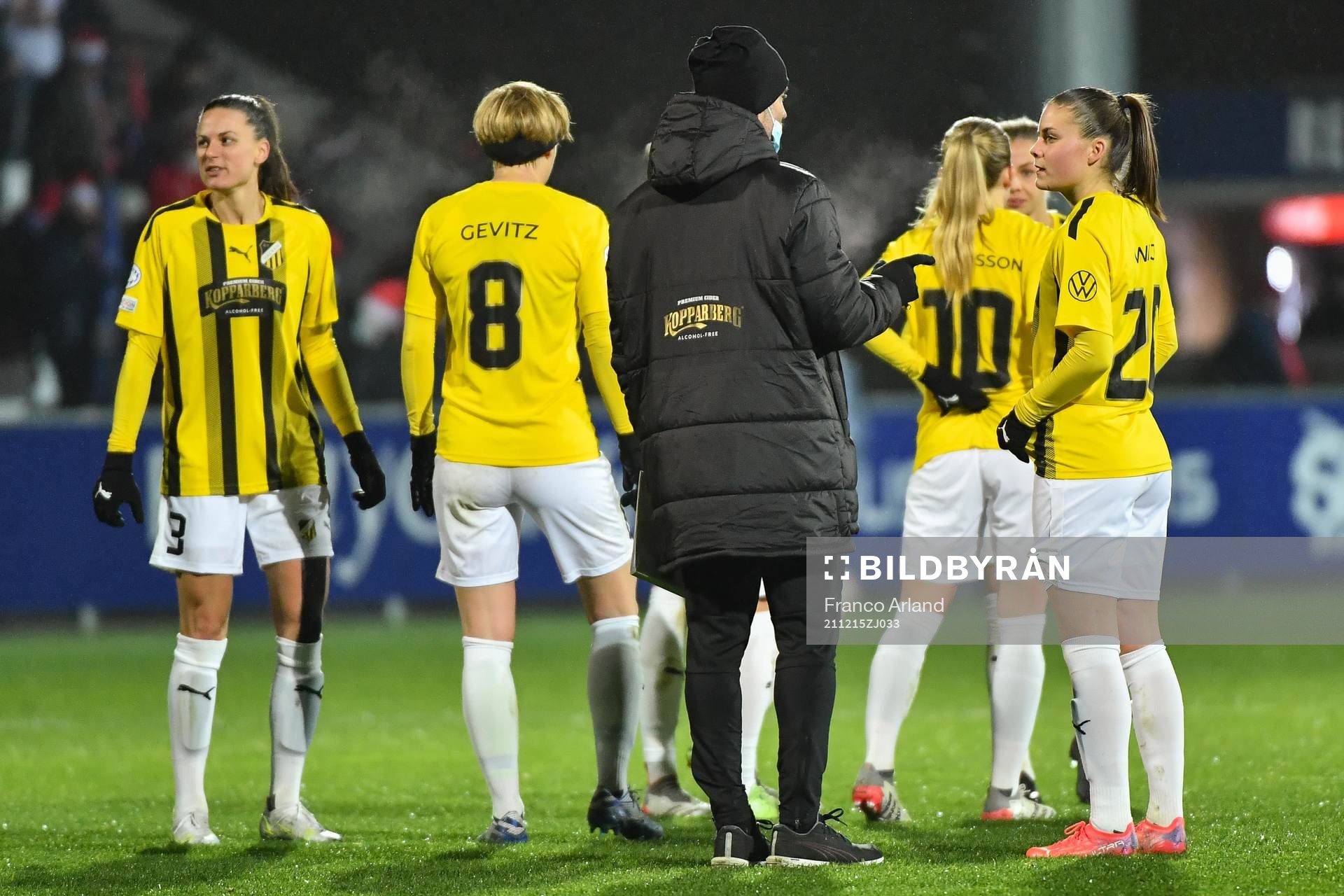 Luna NORGAARD GEVITZ of Häcken, Elin RUBENSSON of Häcken