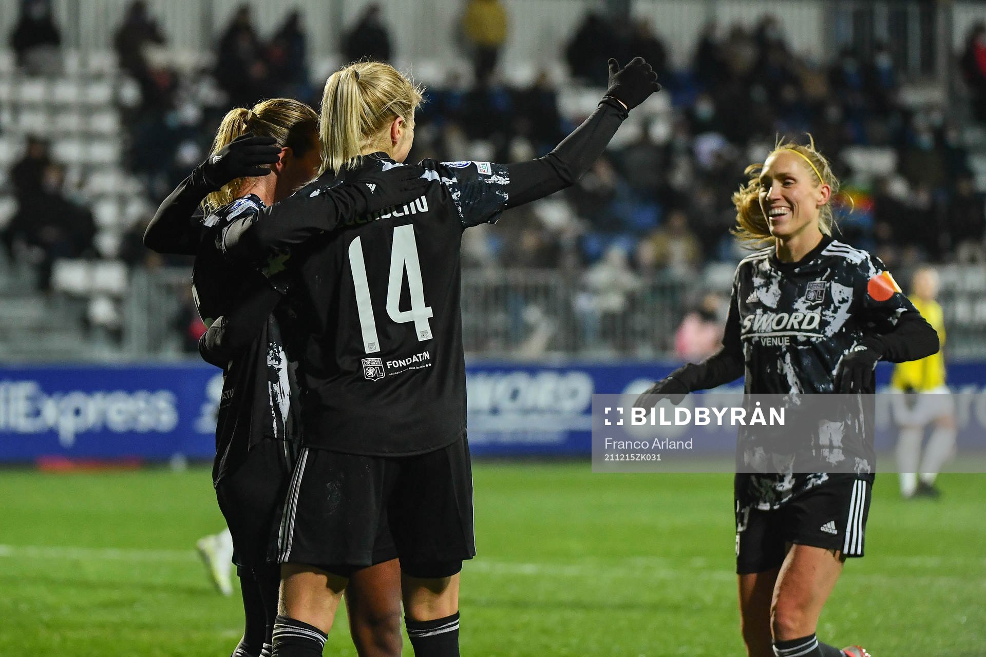 Amandine HENRY of Lyon and Ada HEGERBERG of Lyon