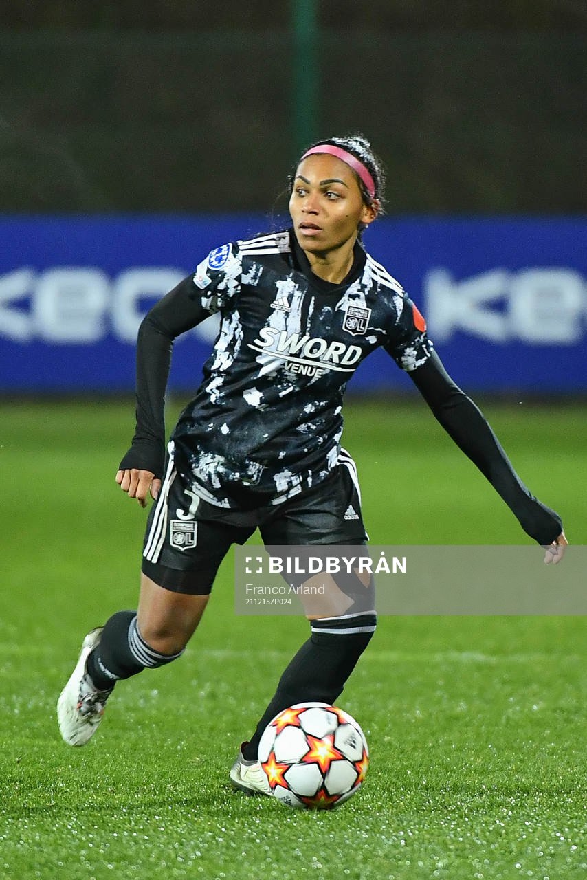Perle MORRONI of Lyon