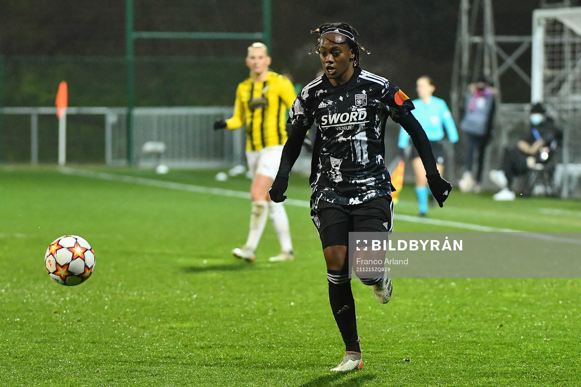 Melvine MALARD of Lyon during the UEFA Women's Champions League match between Lyon and Häcken on December 15, 2021 in Lyon, France.