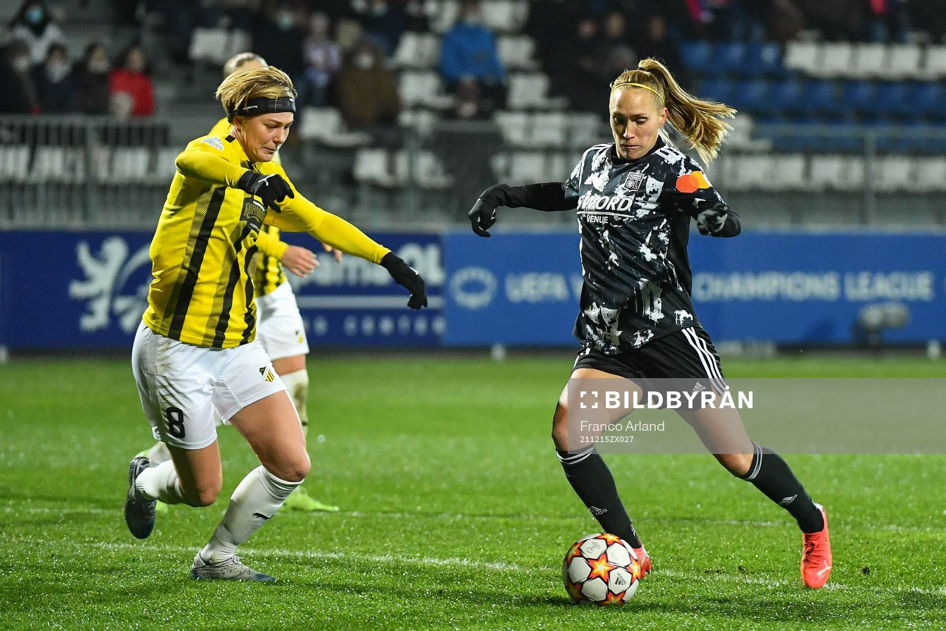 Luna Nörgaard Gevitz of Häcken Janice CAYMAN of Lyon