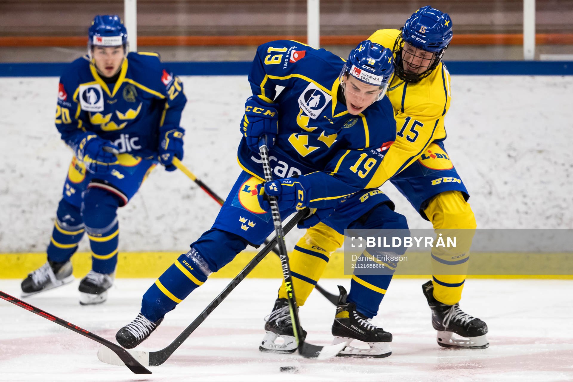 Sverige U19 Gabriel Kangas och Sverige U18 Filip Bystedt
