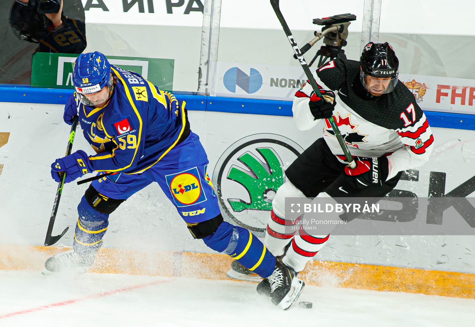 Linus Johansson of Sweden and Eric Fehr of Canada